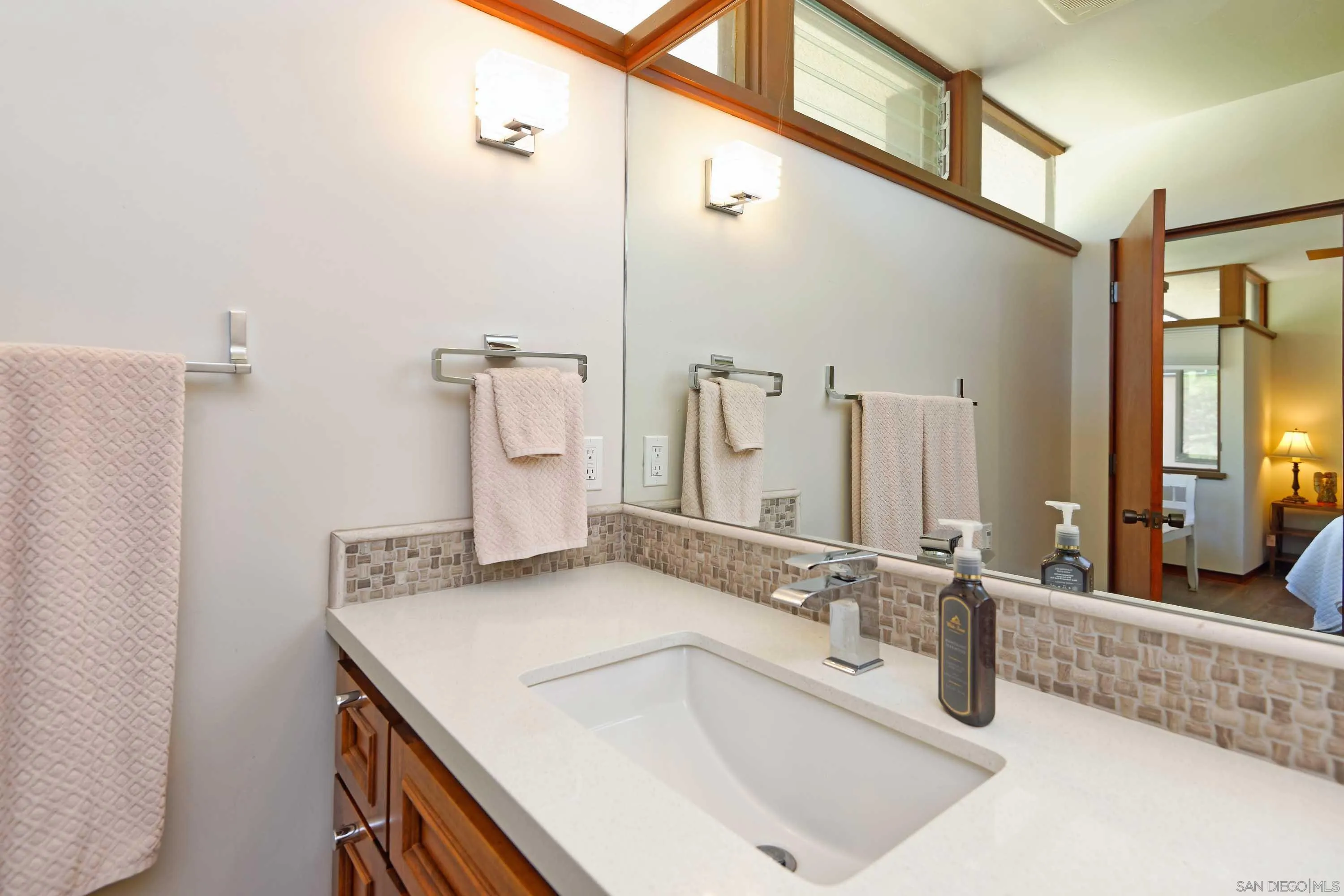 https://cdn.realtyfeed.com/cdn/127/260022016/b6ac47c34f7b3cf5d897b2ac07ed01cb.webp