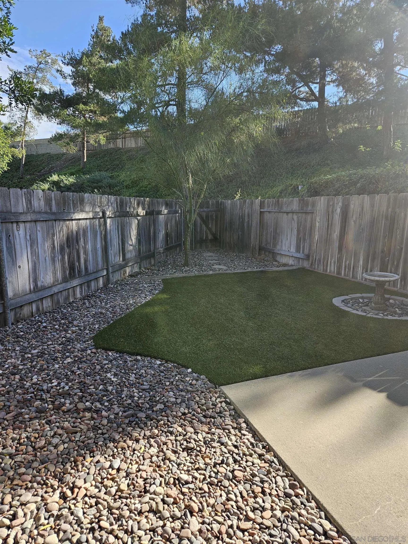 https://cdn.realtyfeed.com/cdn/127/260022019/4b5348dd61234726f128c269bcba5bdd.webp