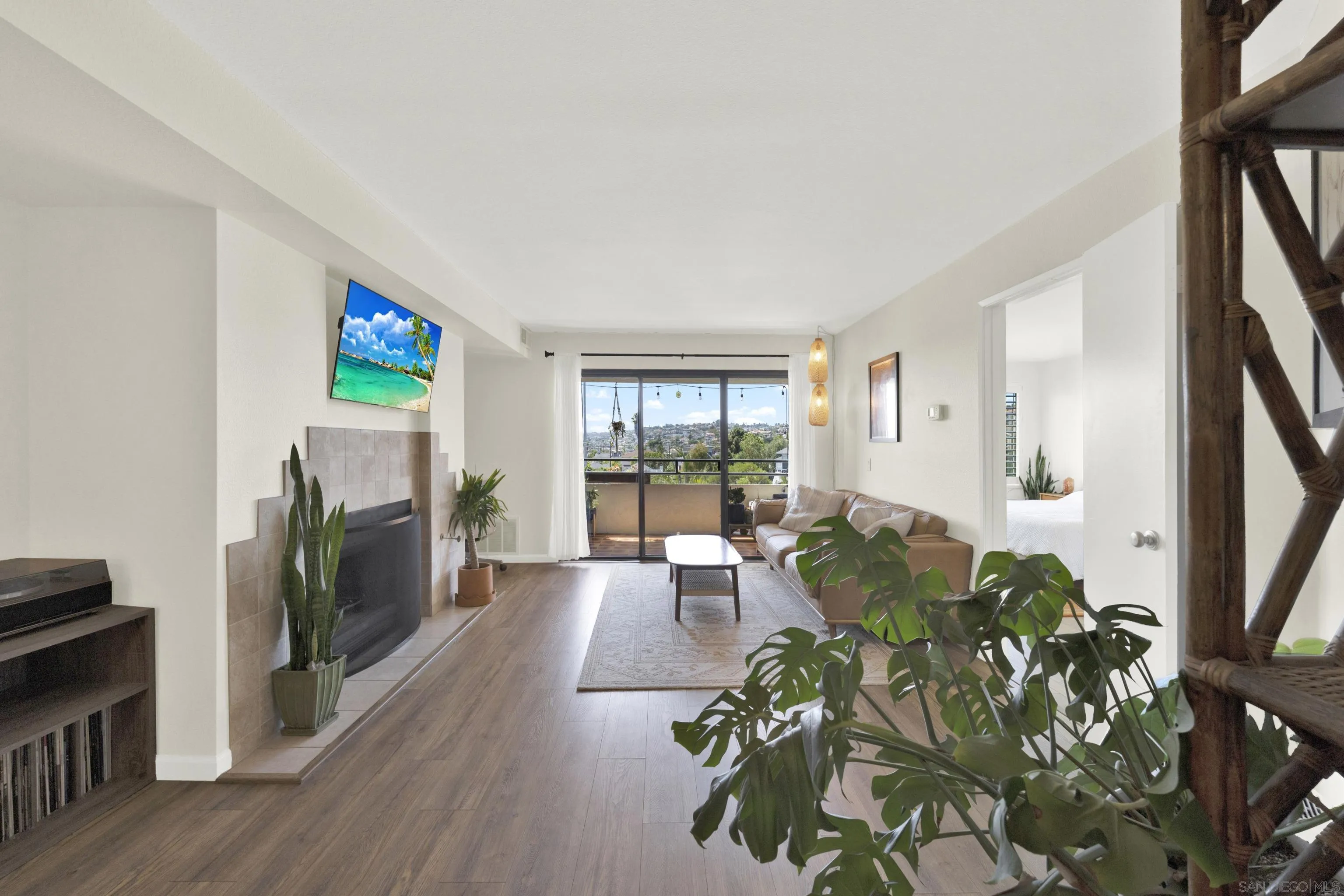 https://cdn.realtyfeed.com/cdn/127/260022021/20e32d6c2f070fb8a6e6e00a1dd440af.webp