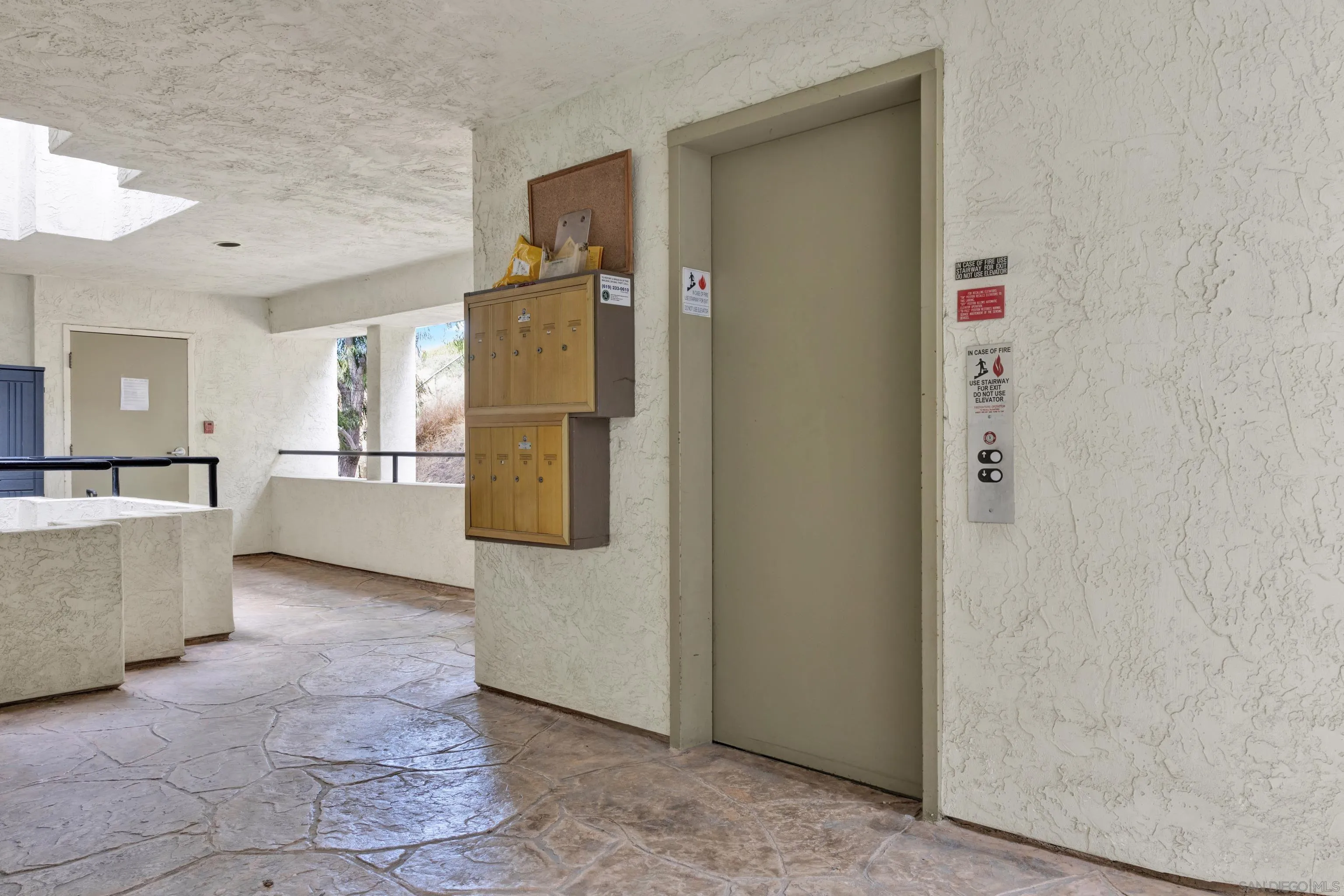 https://cdn.realtyfeed.com/cdn/127/260022021/303999f6362627f0ab302e5d3b70ceb2.webp