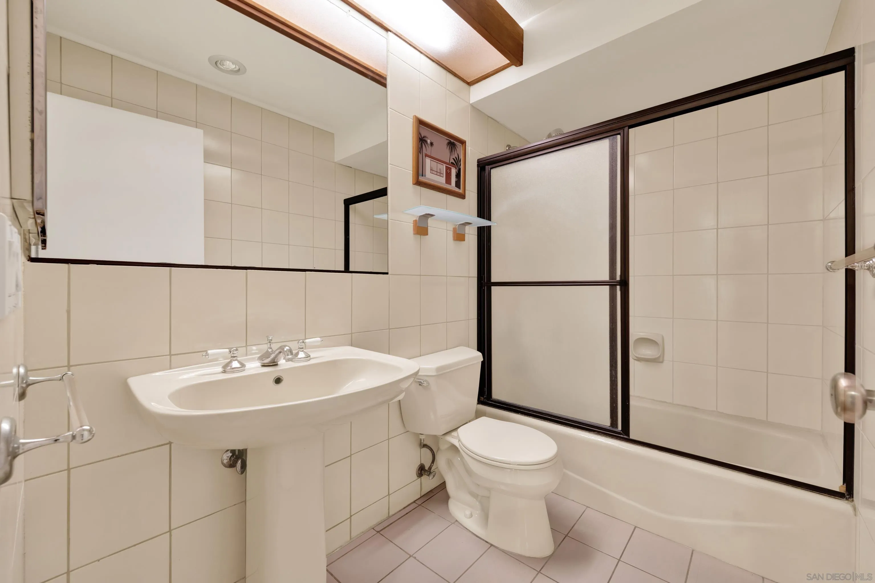 https://cdn.realtyfeed.com/cdn/127/260022021/488726d2a0dbd519728adaece83064e8.webp