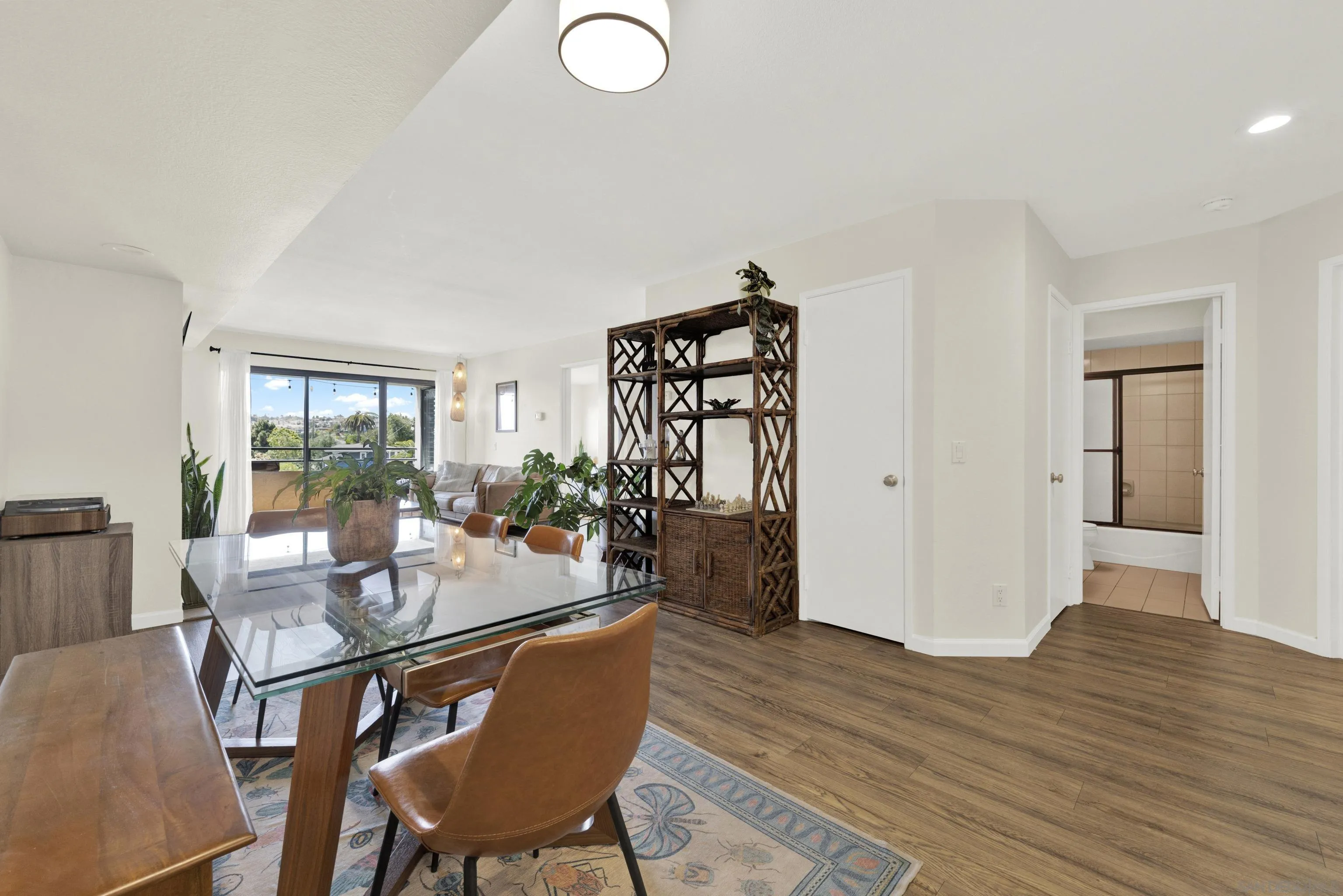 https://cdn.realtyfeed.com/cdn/127/260022021/ad1ef8587588a31b1c07ec8ef80987c8.webp