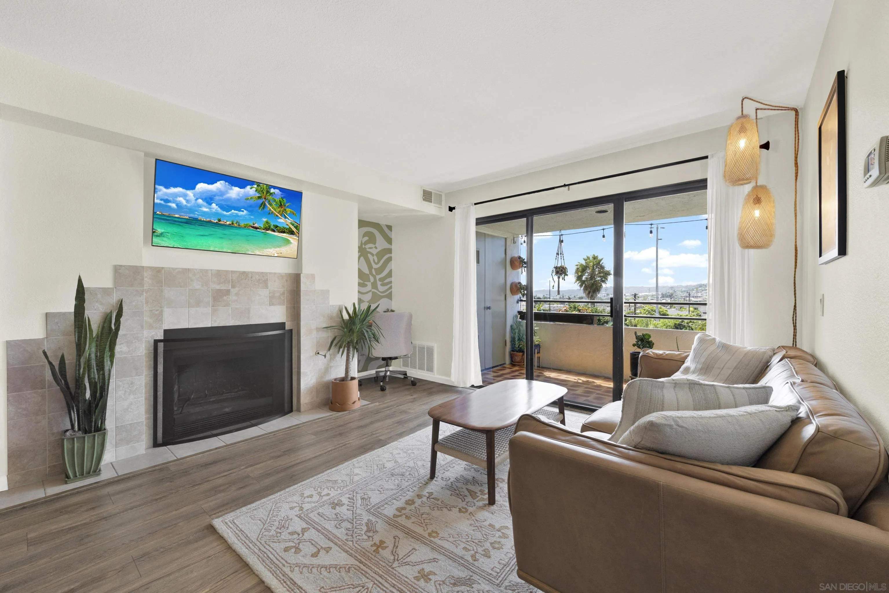 https://cdn.realtyfeed.com/cdn/127/260022021/c5a2880ba5ec80dbb8031040280705f9.webp