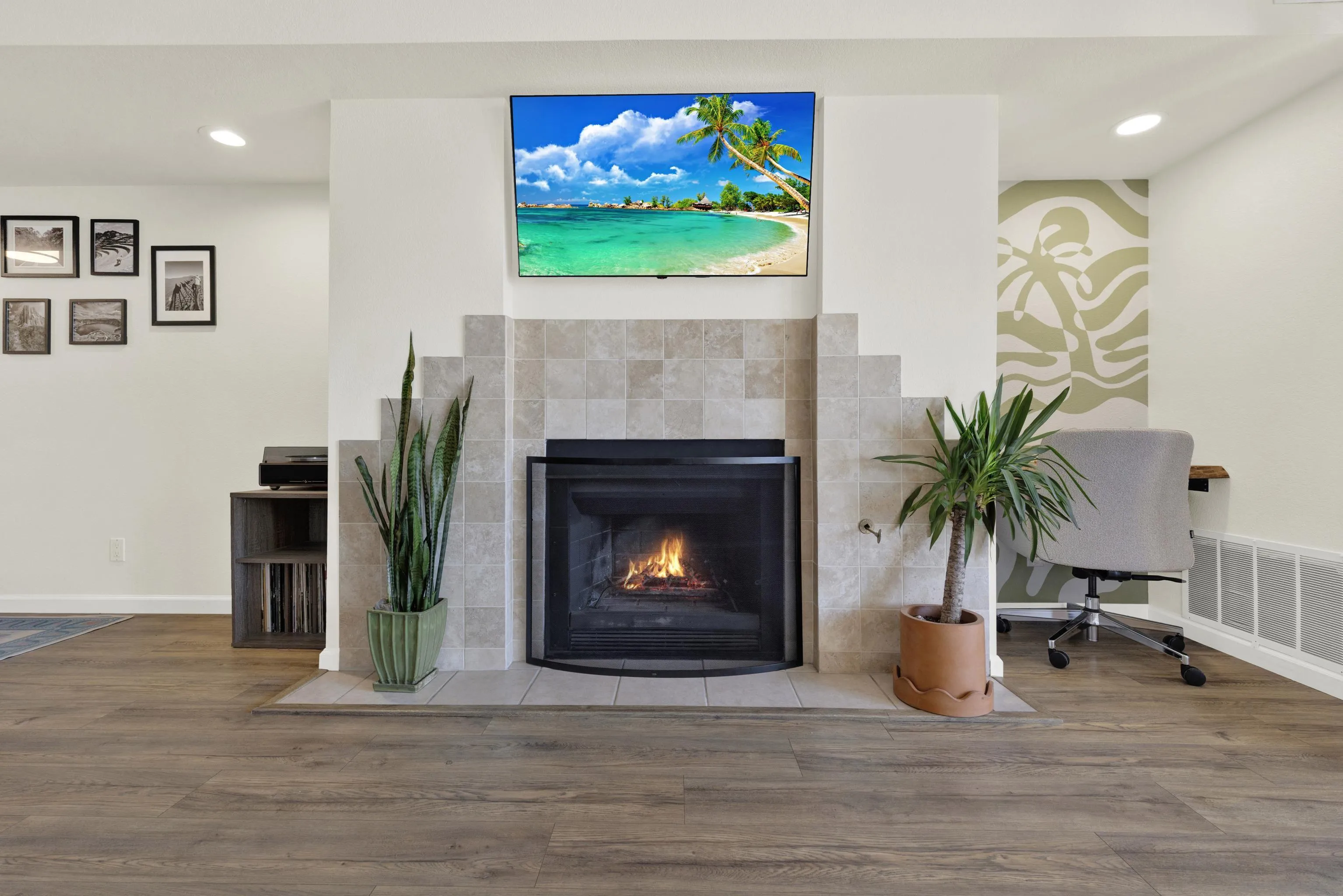 https://cdn.realtyfeed.com/cdn/127/260022021/d9d1806983d5b5115b864ea5aaa55a77.webp