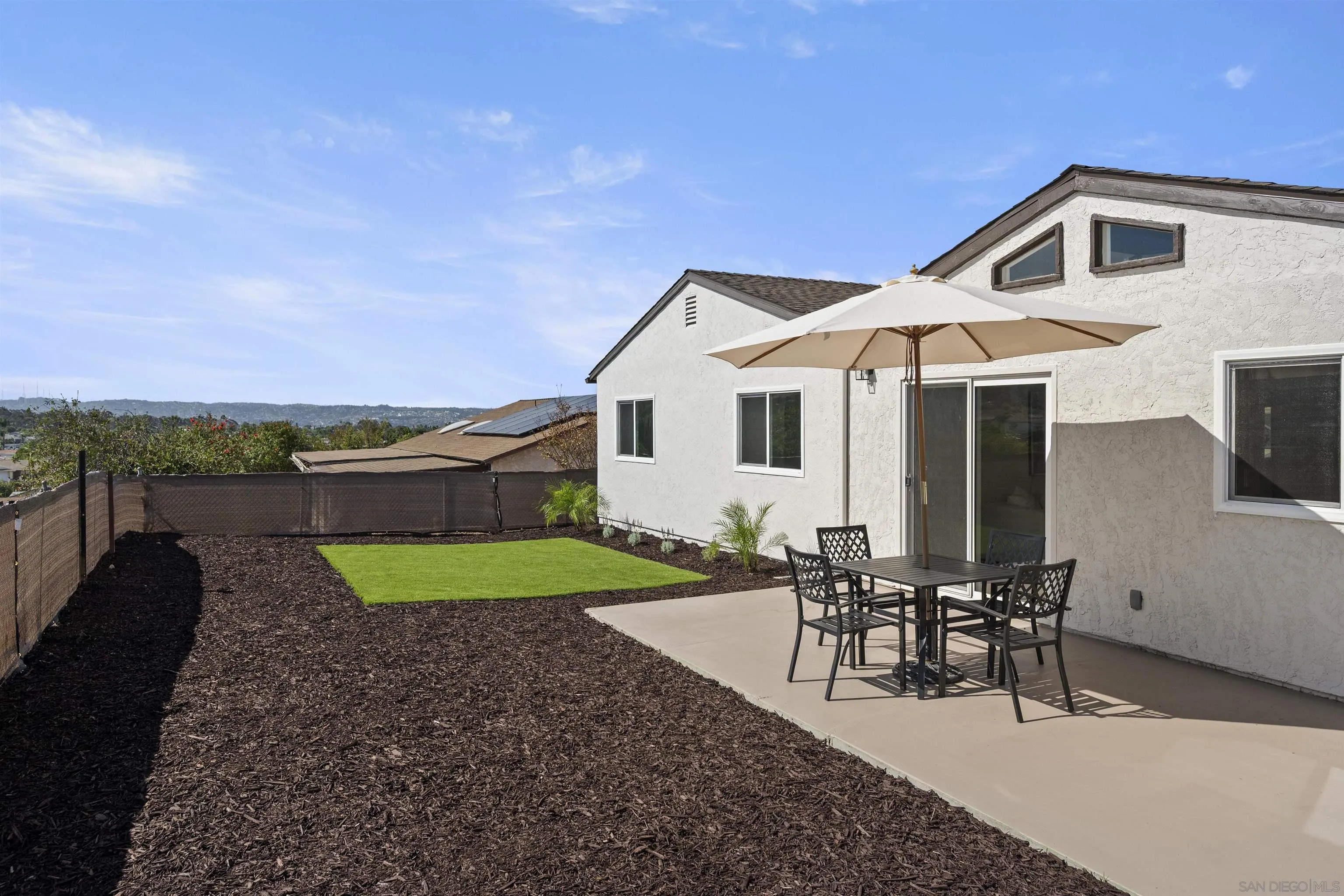 https://cdn.realtyfeed.com/cdn/127/260022024/450961f9221bb345946c244f683104f2.webp