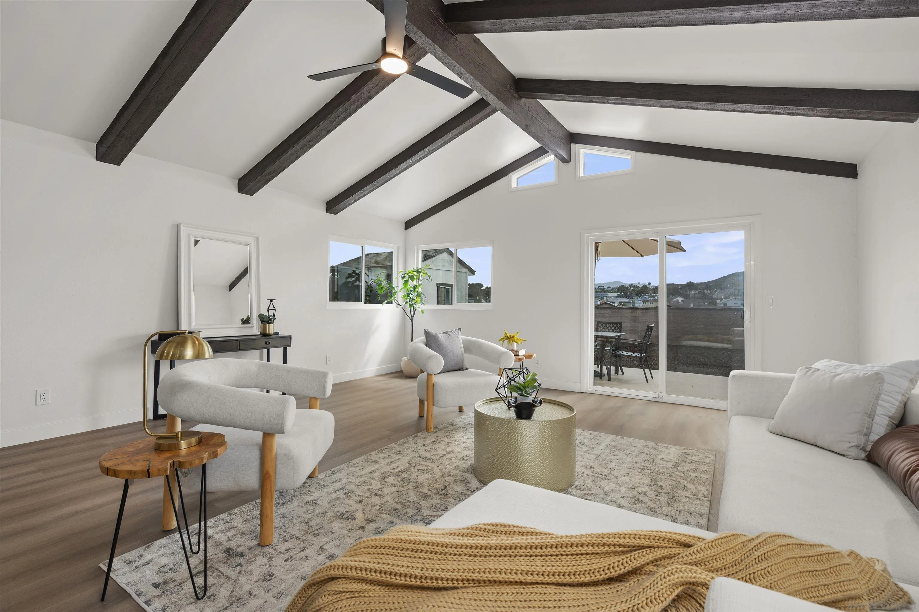 https://cdn.realtyfeed.com/cdn/127/260022024/df264eba718286f863a71433aa51ec7f.webp