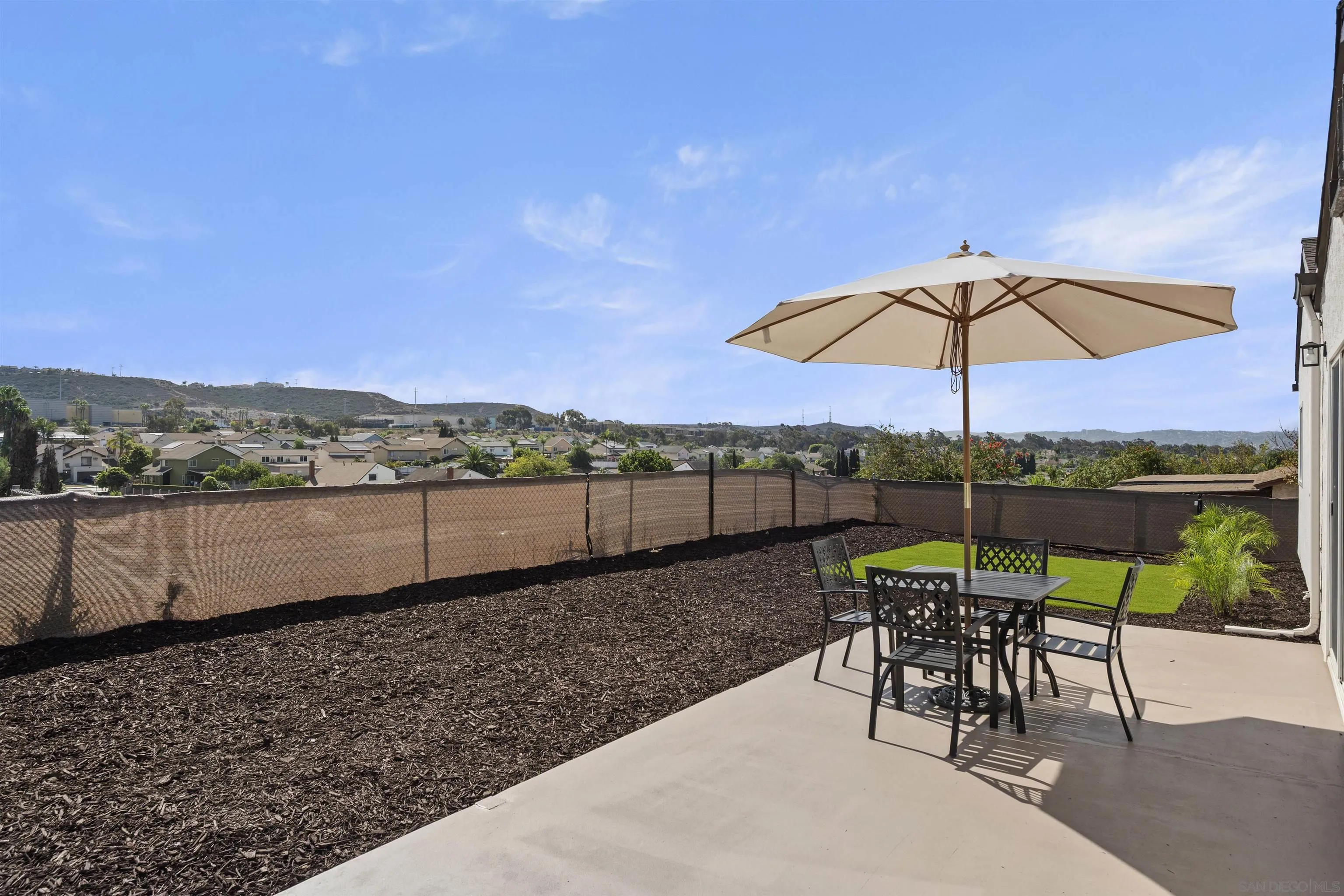 https://cdn.realtyfeed.com/cdn/127/260022024/e8d5a068feaf36a6ff8e5038774092c1.webp