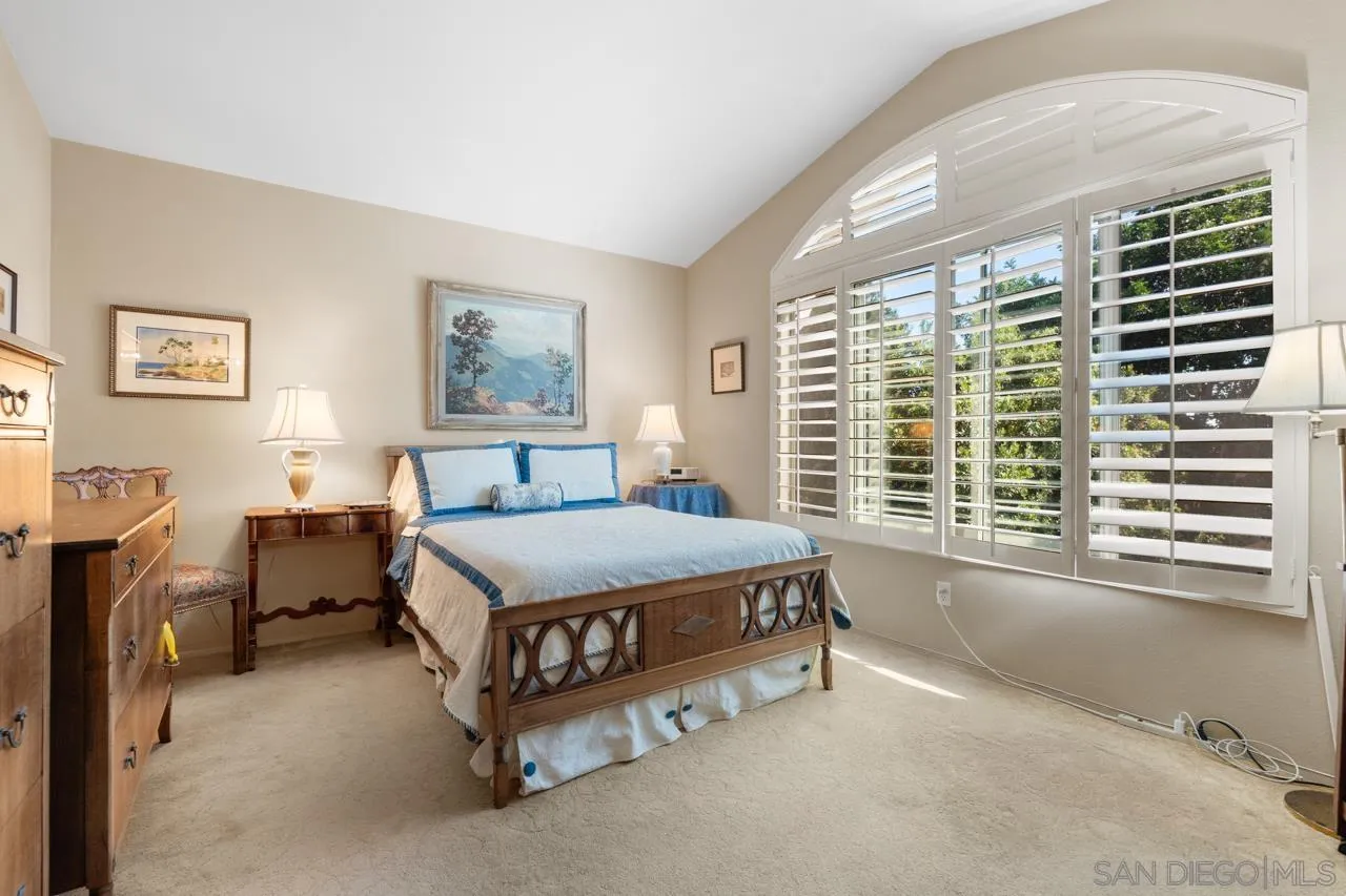 https://cdn.realtyfeed.com/cdn/127/260022028/fd2988e5d8f3e6842fa88156bf0f3c0e.webp