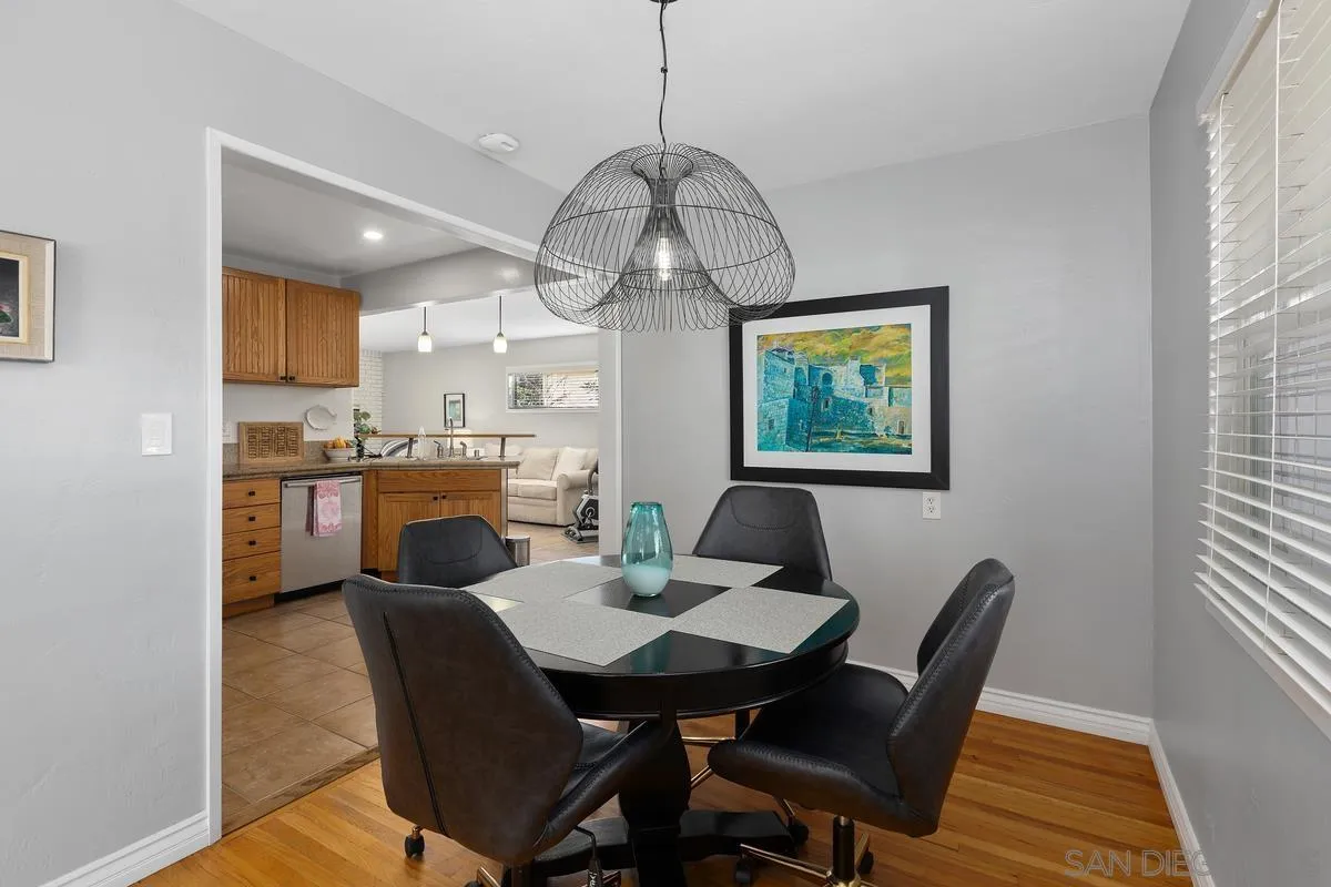 https://cdn.realtyfeed.com/cdn/127/260022030/8b600770b3aaff5605e945a5997c1af8.webp