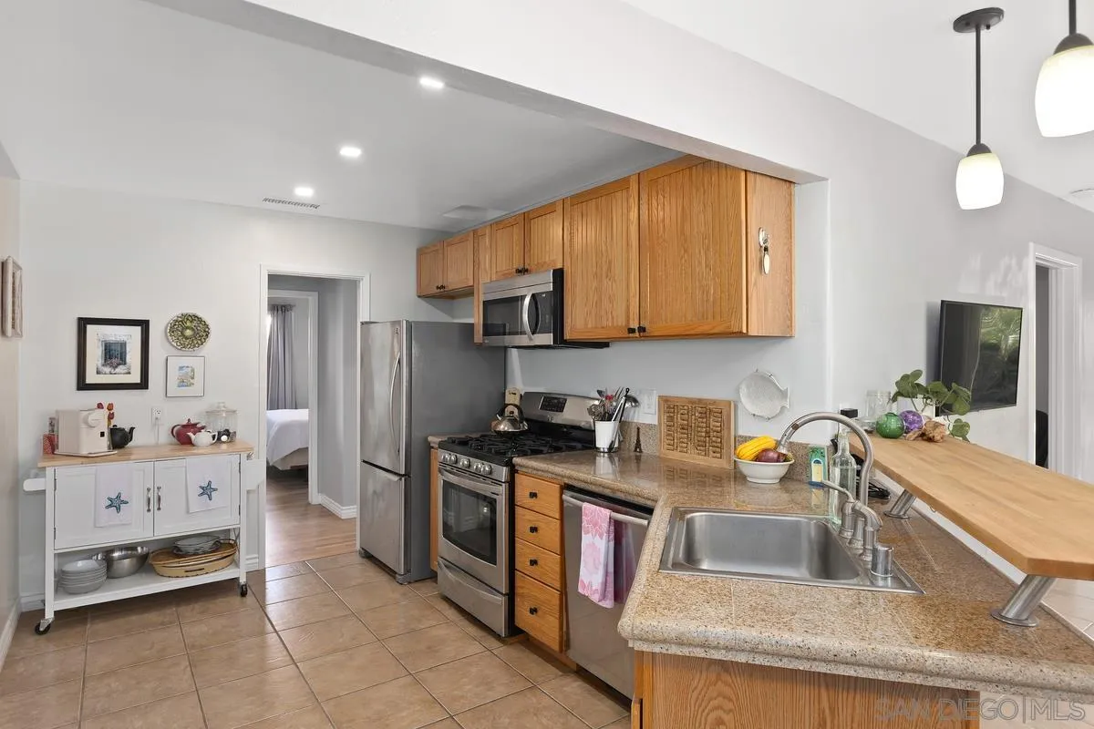 https://cdn.realtyfeed.com/cdn/127/260022030/af26f4af1b9b76a505419d3f01929367.webp