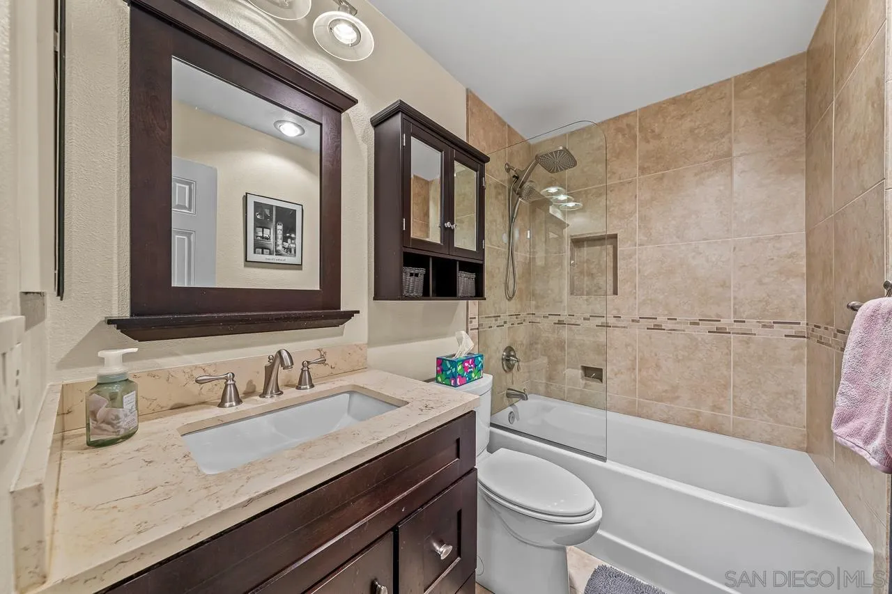 https://cdn.realtyfeed.com/cdn/127/260022032/9033beb5199145139bde5763dbfd56cd.webp