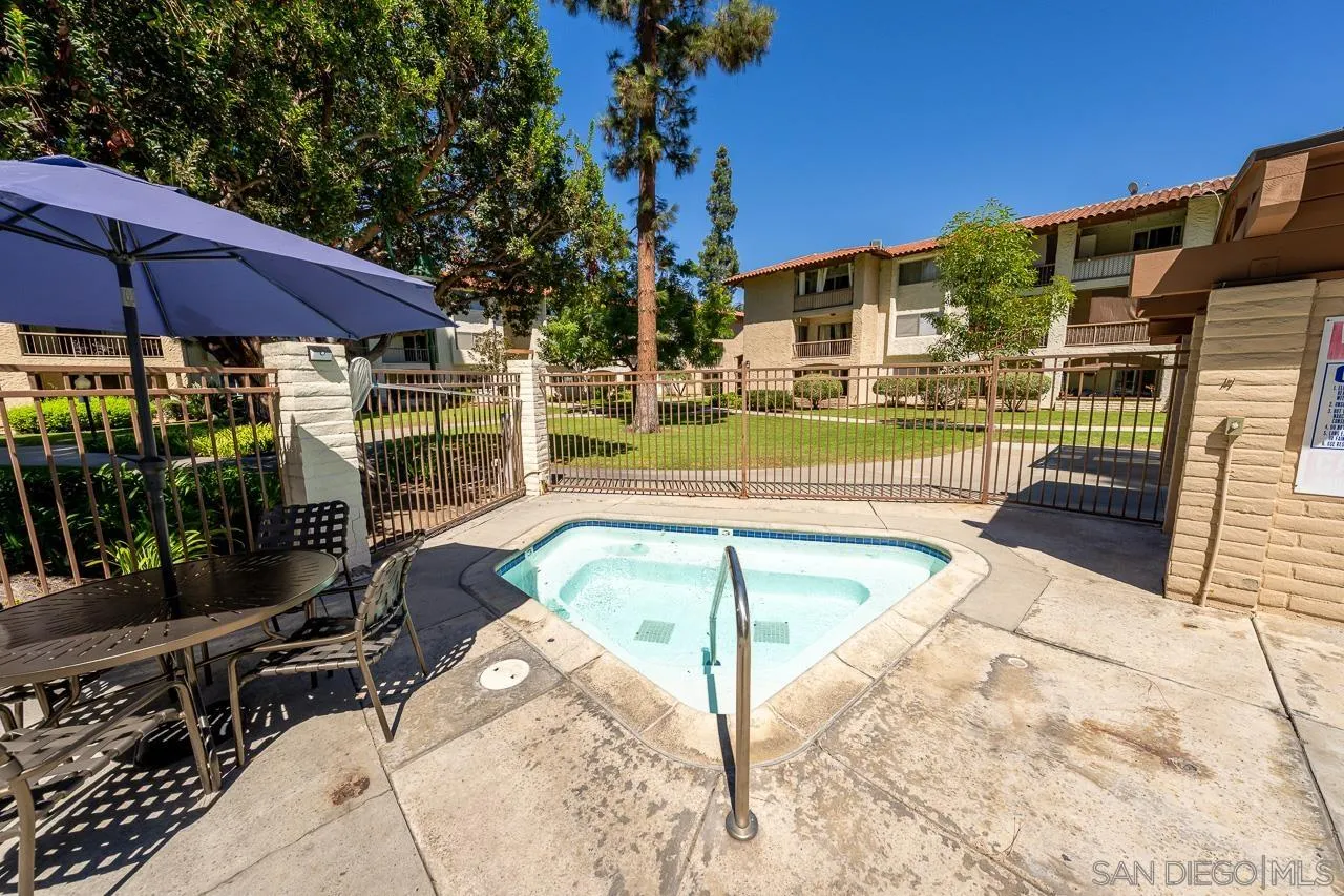 https://cdn.realtyfeed.com/cdn/127/260022032/c8abae26d71aeda00f32ad65f722b5c0.webp