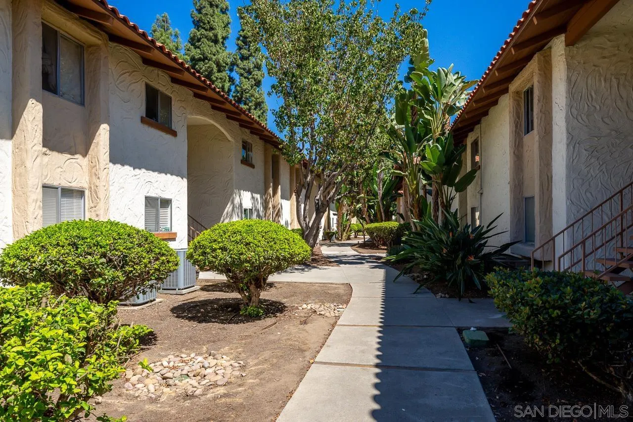 https://cdn.realtyfeed.com/cdn/127/260022032/e85cb8e26d319eff2c5a2613afa9c767.webp