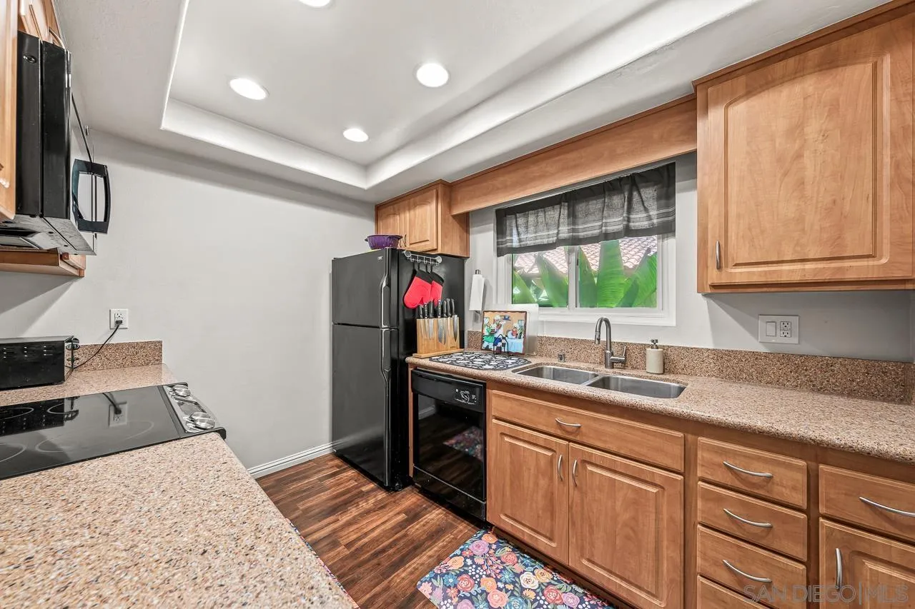 https://cdn.realtyfeed.com/cdn/127/260022032/f7457e584c2d72f3f49b9d8e58f38f4b.webp