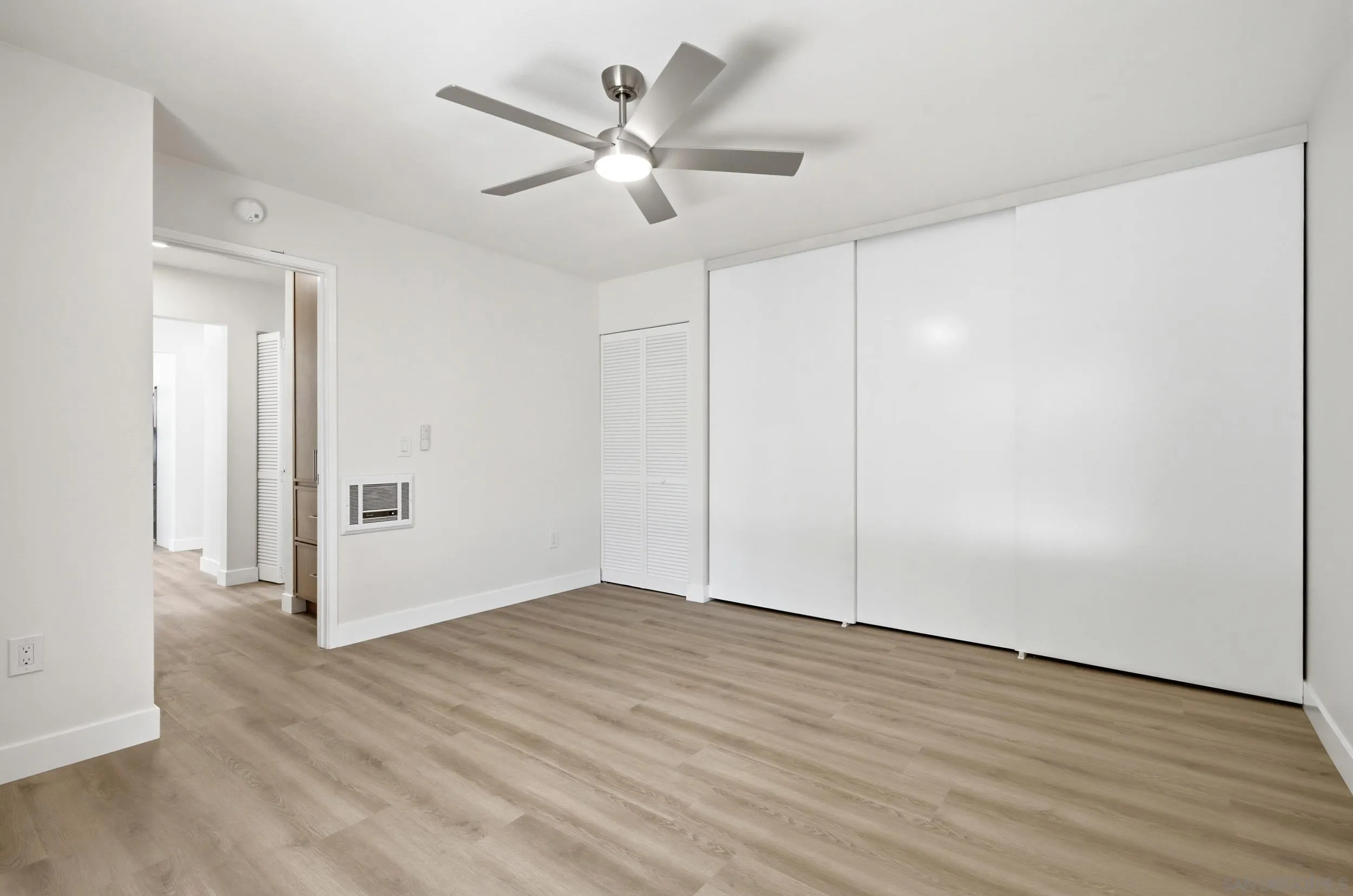 https://cdn.realtyfeed.com/cdn/127/260022038/45802b98c096ade2d915cea8b1b50b41.webp