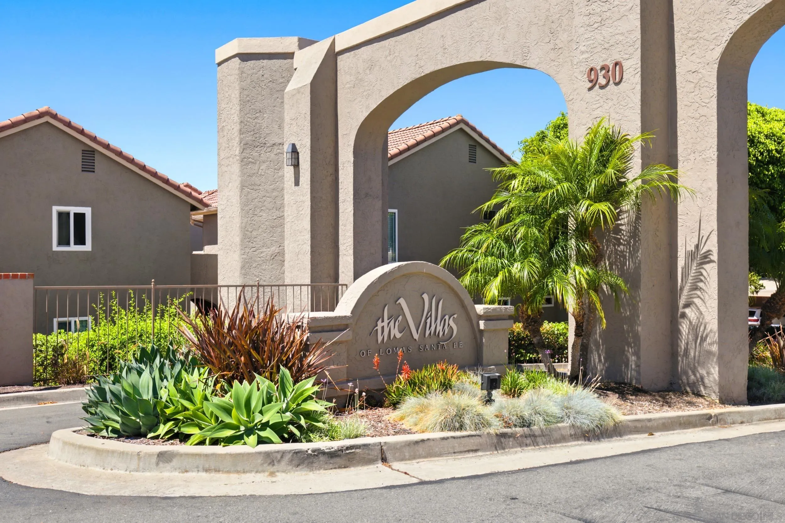 https://cdn.realtyfeed.com/cdn/127/260022038/8319f7f219dc4baa420bcea1e9cb8b82.webp
