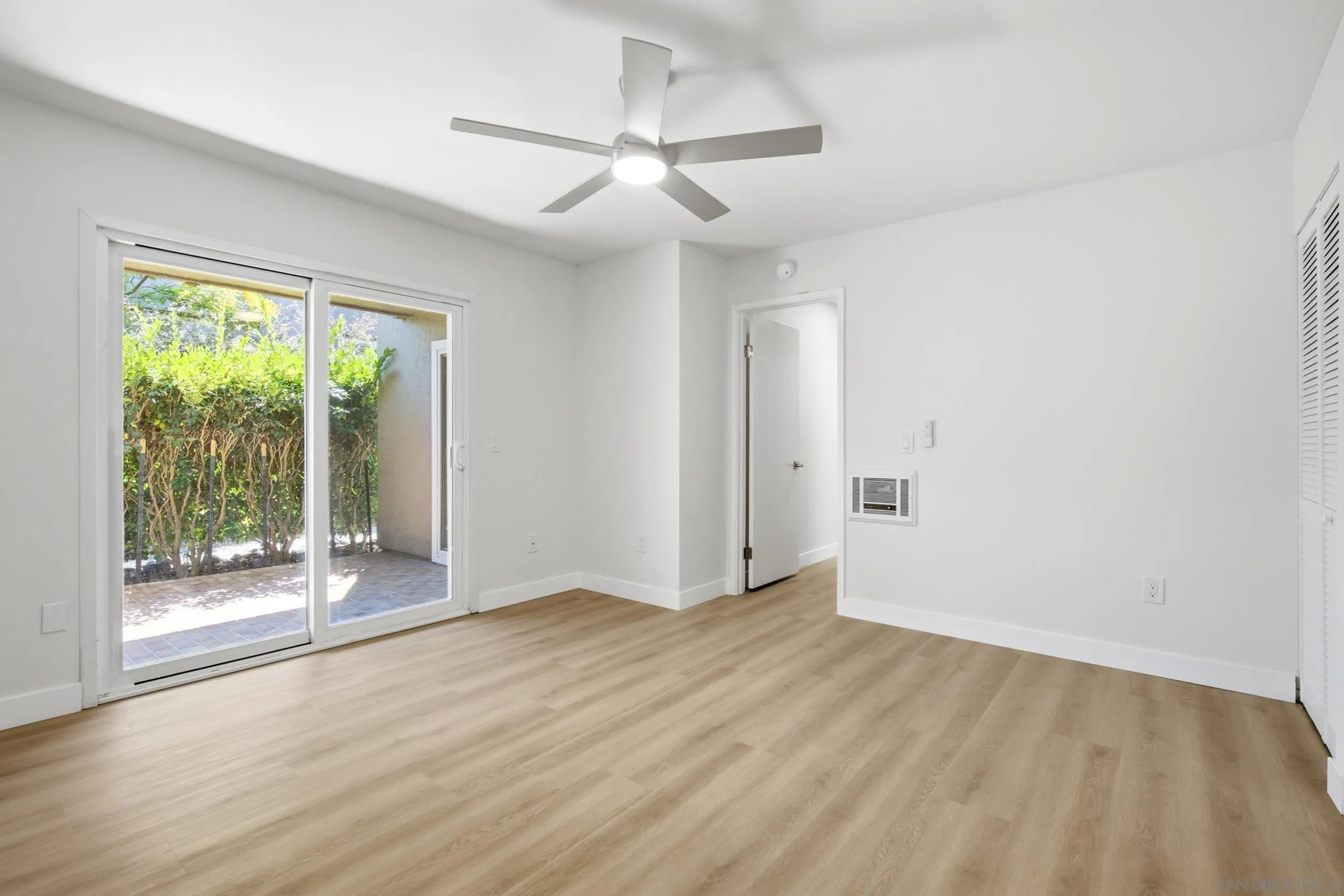 https://cdn.realtyfeed.com/cdn/127/260022038/9892f2517d8ac6f9f6ff8b1476c48509.webp