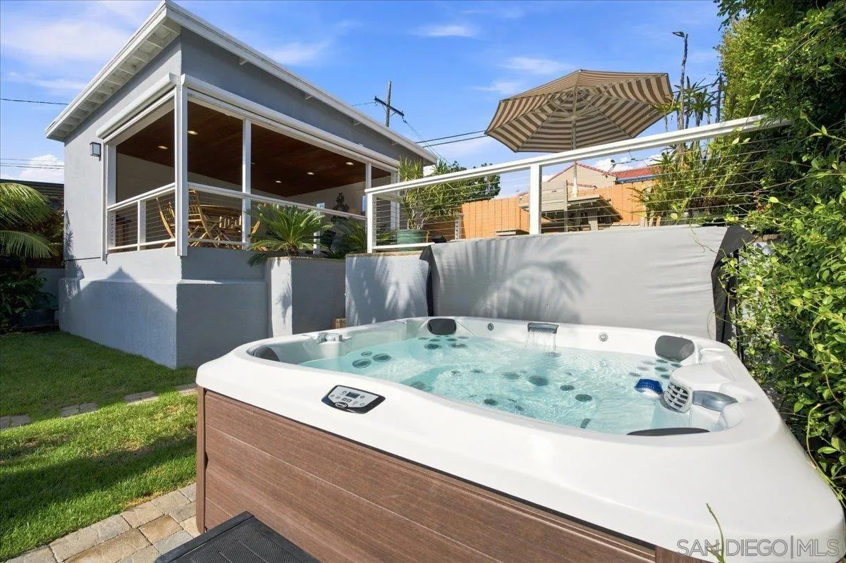 https://cdn.realtyfeed.com/cdn/127/260022040/589b585641e94789221a7c0e787099c8.webp