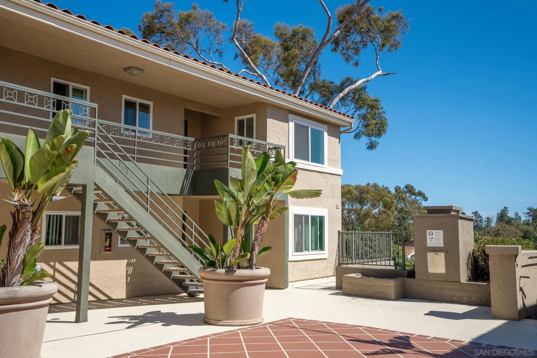 https://cdn.realtyfeed.com/cdn/127/260022043/38c52e0f79da5b3c4241e1f9d64fa298.webp