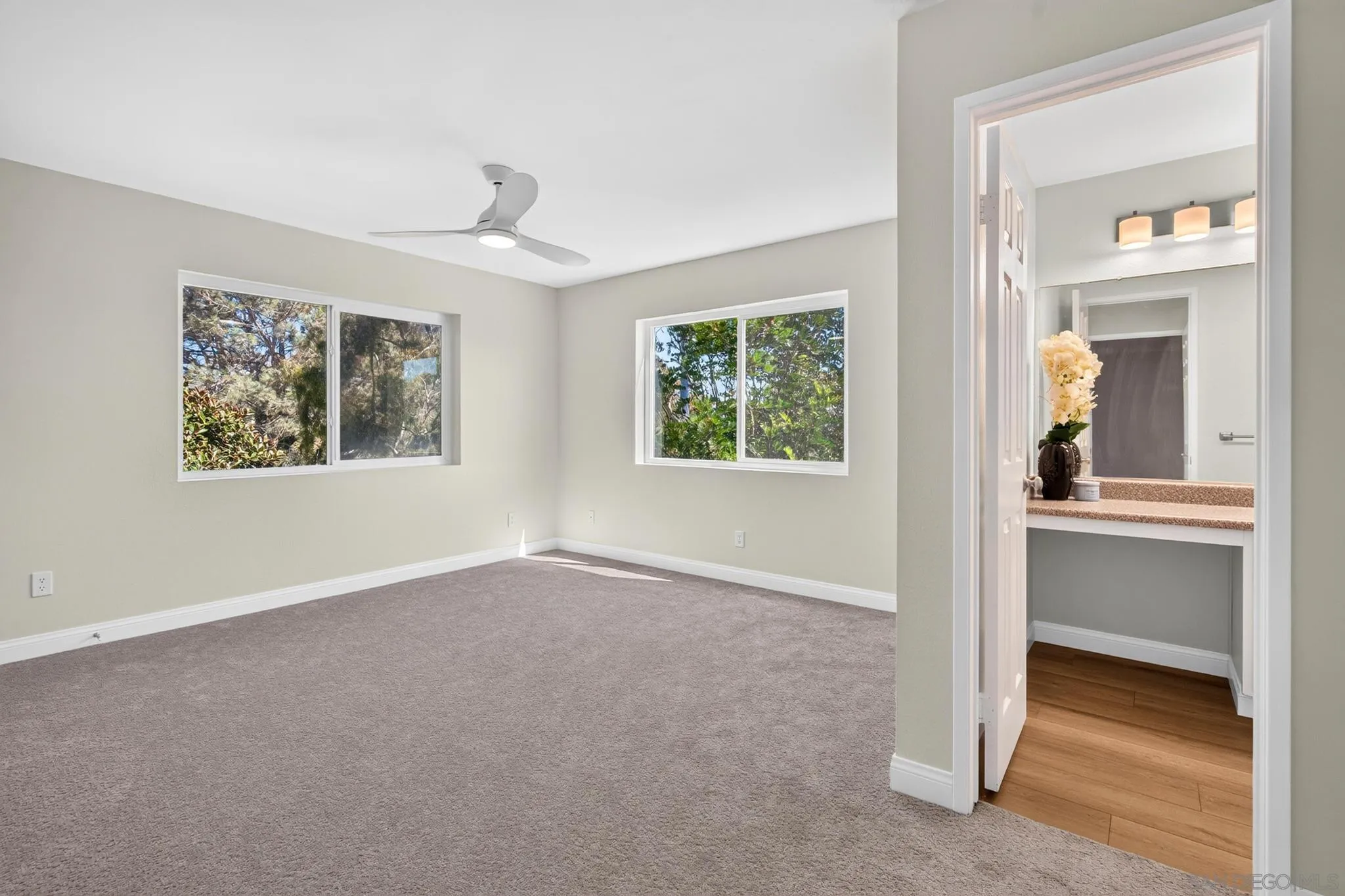 https://cdn.realtyfeed.com/cdn/127/260022043/6a4d3478c1c5e148b0f0c1b36dd6a950.webp