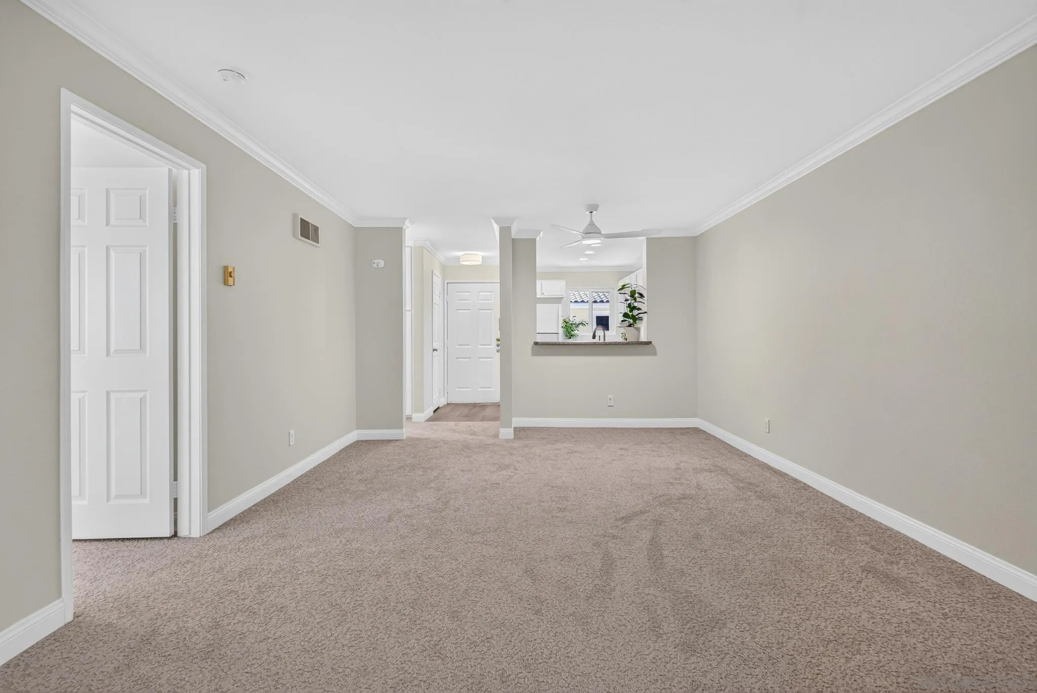 https://cdn.realtyfeed.com/cdn/127/260022043/cb4be4a62657560ac711277b08c434ae.webp