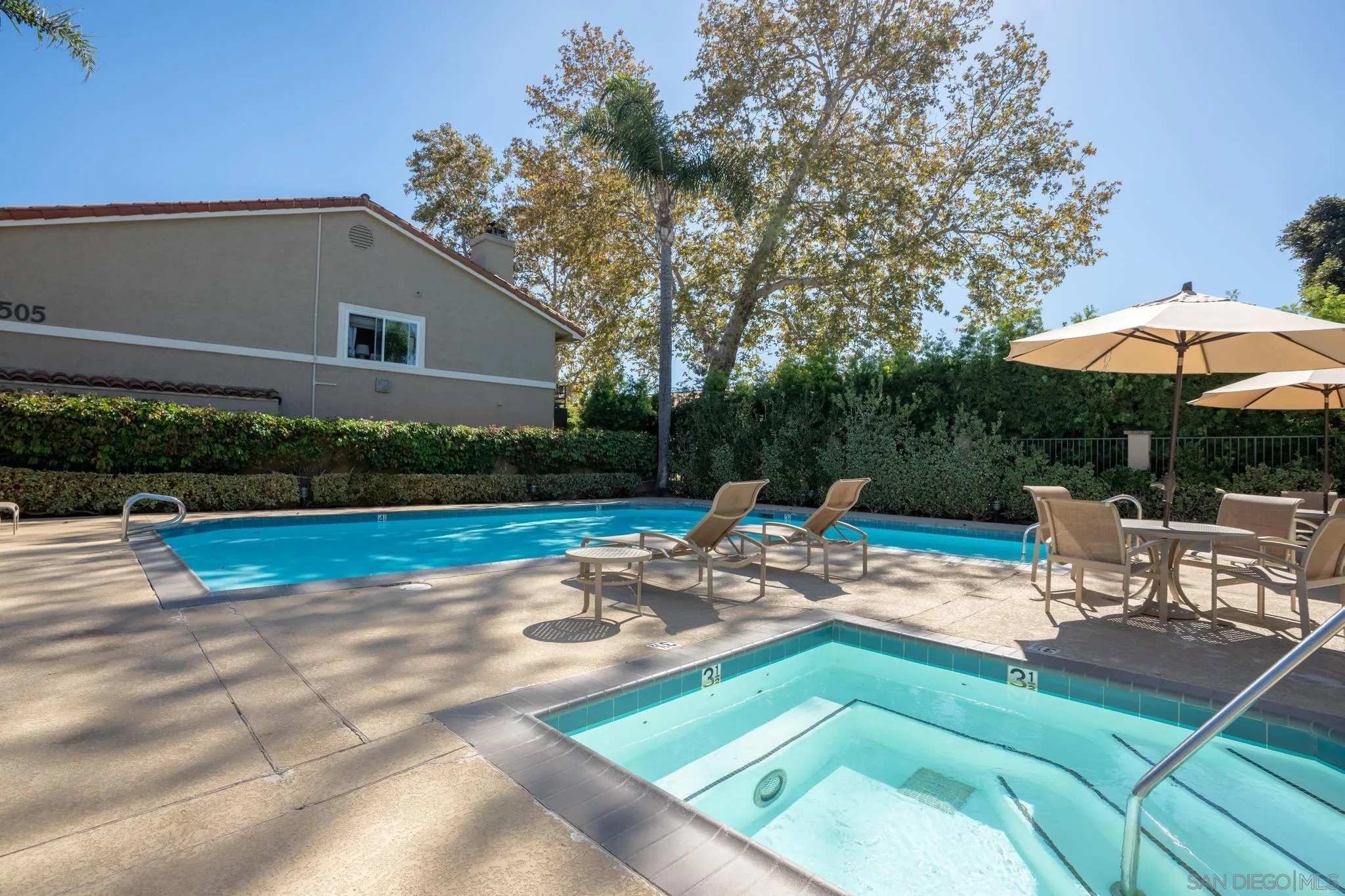 https://cdn.realtyfeed.com/cdn/127/260022043/cbe7d73bb8479cefcc3d01ac4d30d2ae.webp