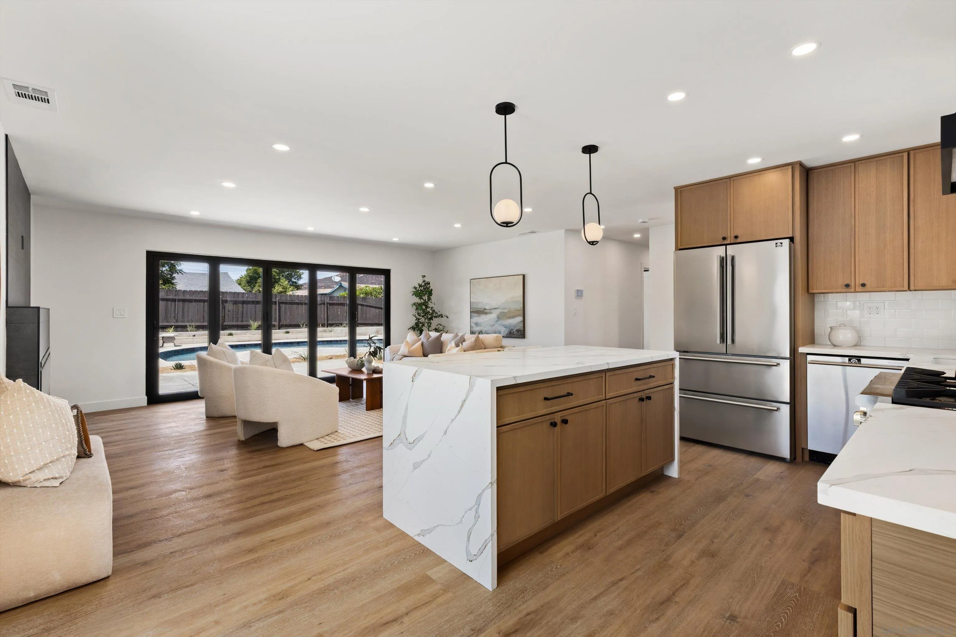 6352 Budlong Lake Ave, San Diego, CA 92119 - Photo 4 of 43, San Diego, CA