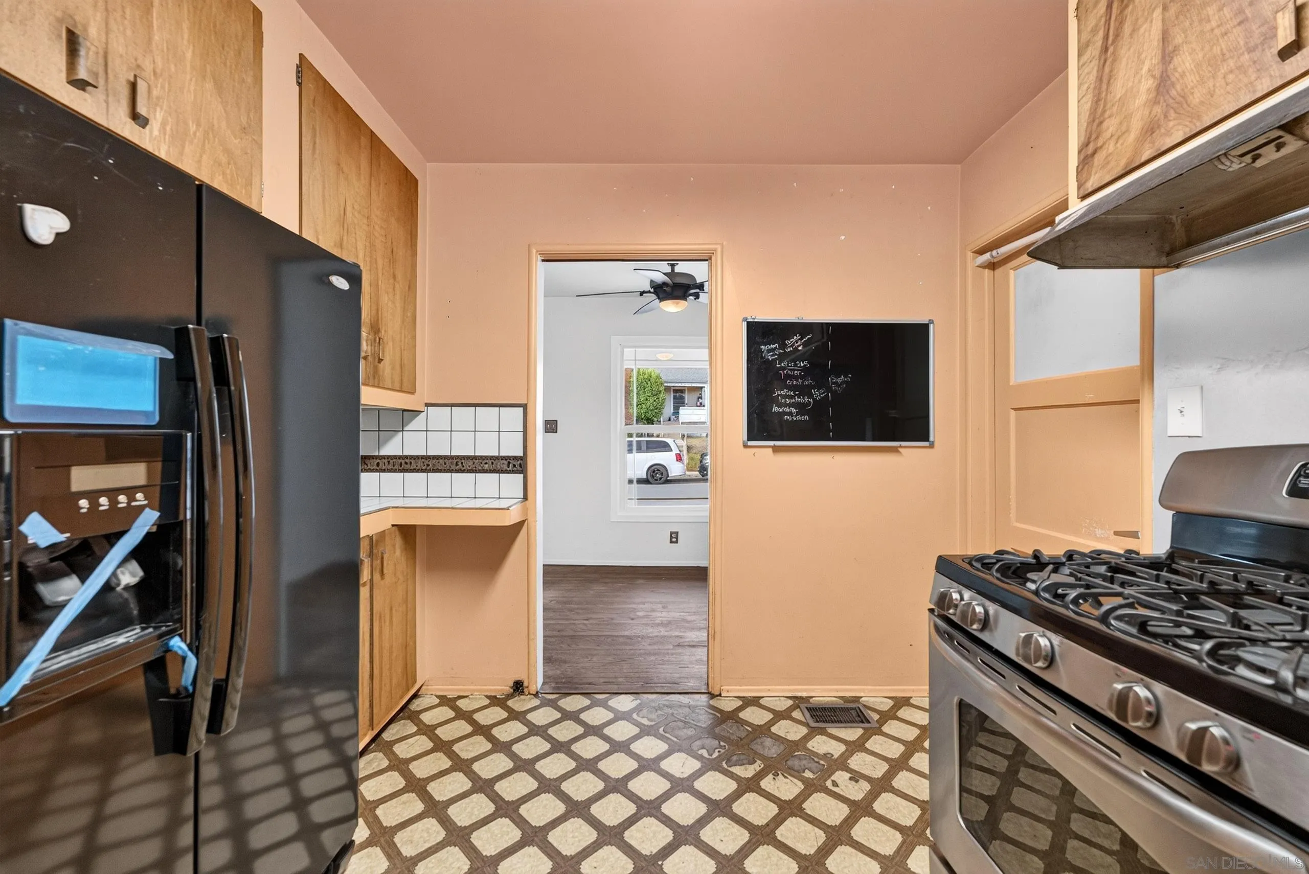 https://cdn.realtyfeed.com/cdn/127/260022049/08a594c85195c3d8ae8a1bbd6dbe7e68.webp