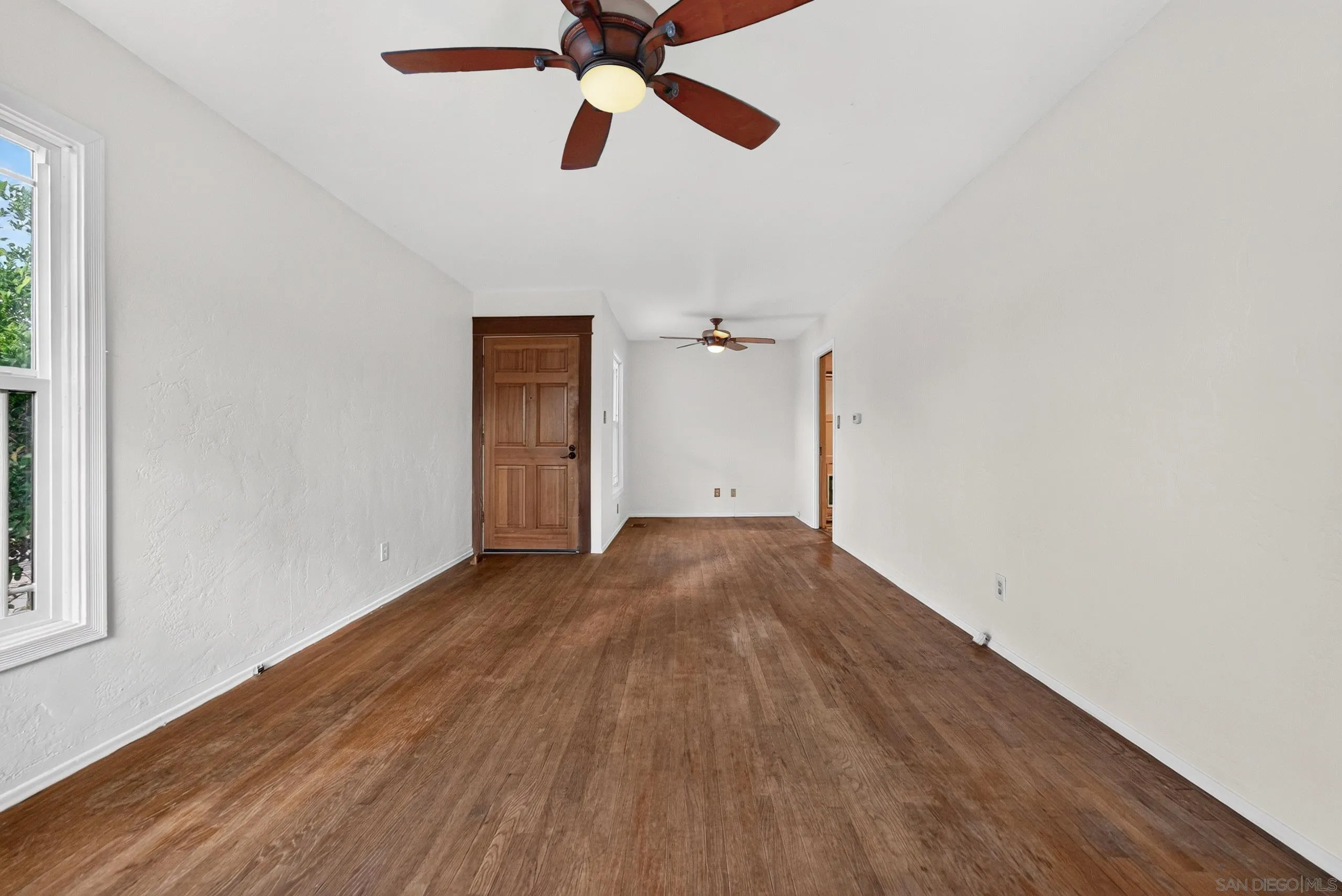 https://cdn.realtyfeed.com/cdn/127/260022049/4eb862824a9c605068144f3f99a96ca2.webp