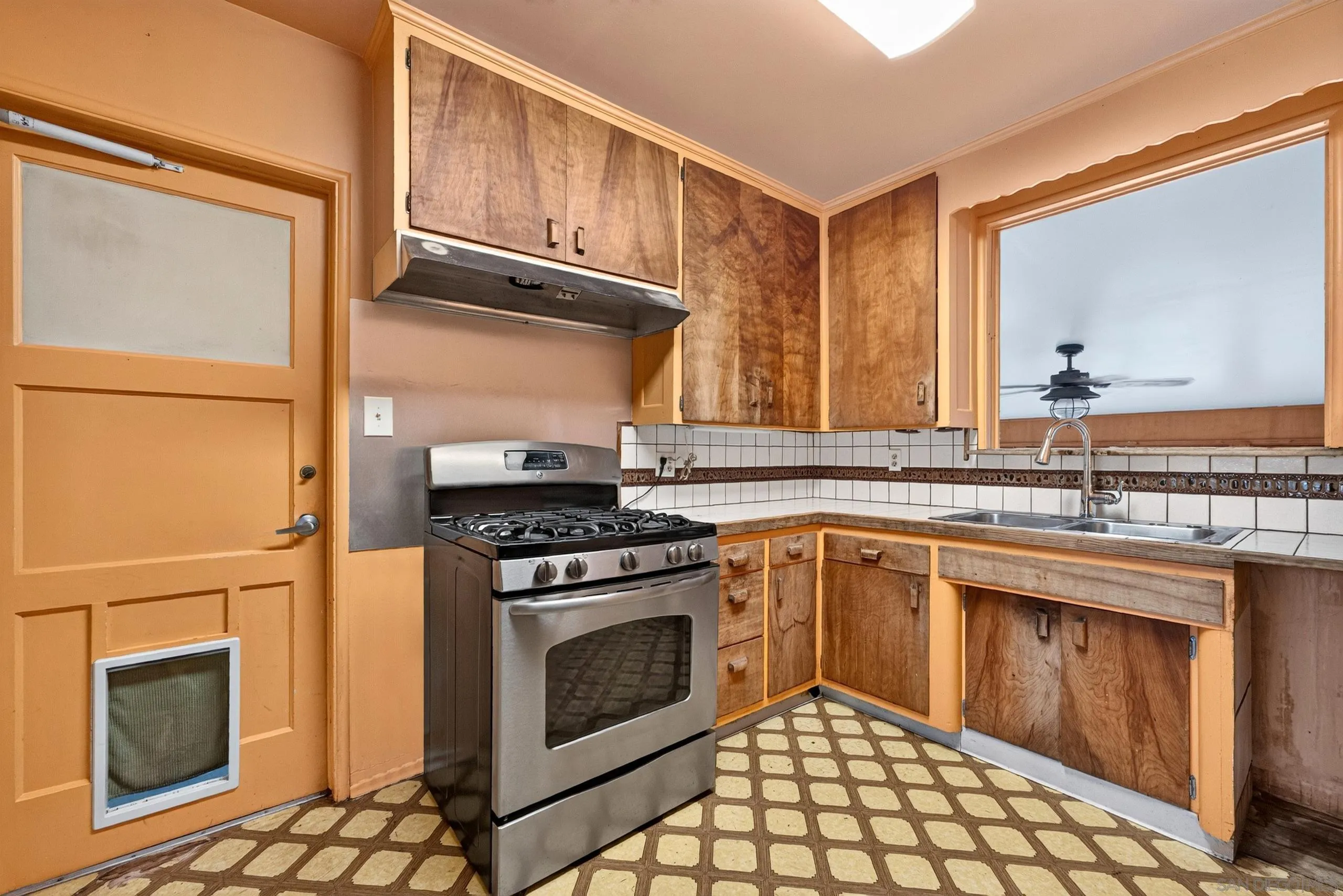 https://cdn.realtyfeed.com/cdn/127/260022049/4ff7d269b6aa14920c969ac0ba2bfafc.webp