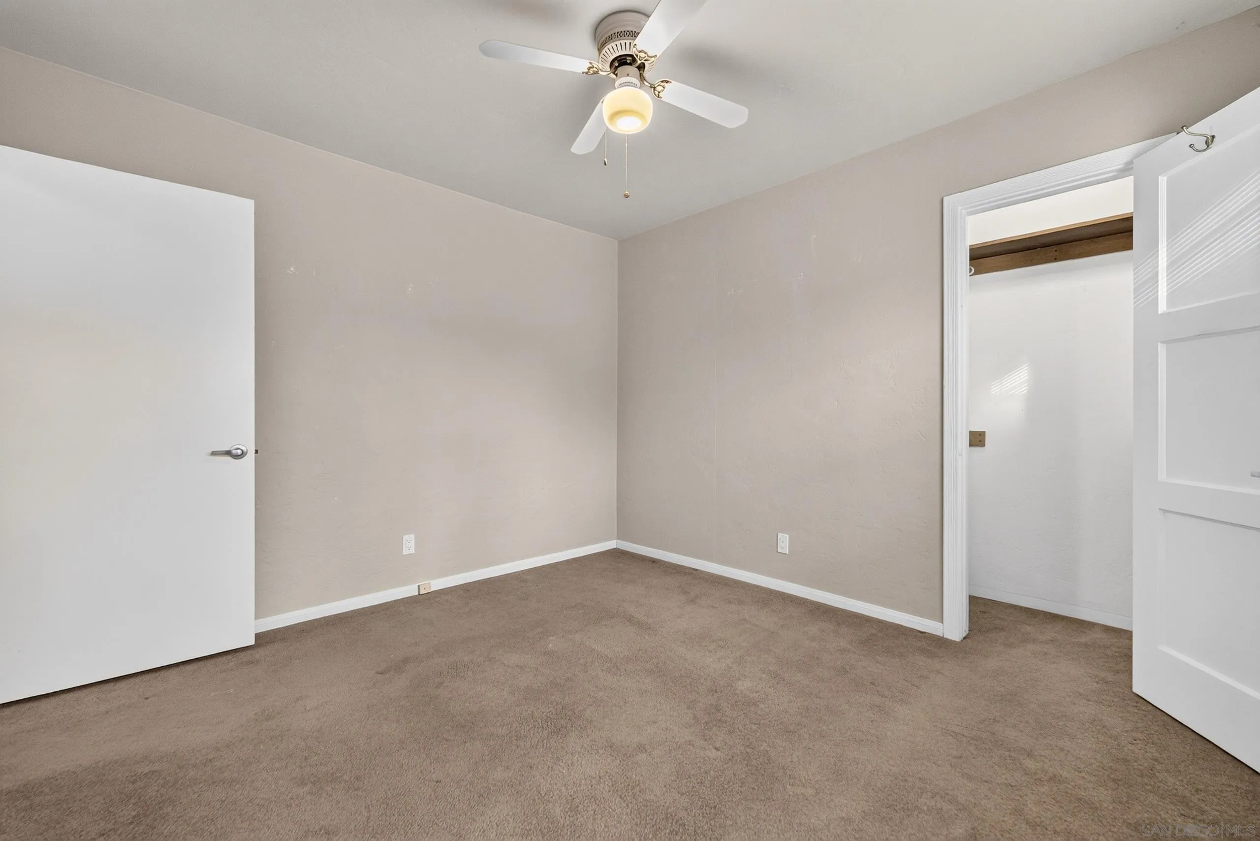 https://cdn.realtyfeed.com/cdn/127/260022049/8a9bcce1c73a65d22acfd6d4ac6fbe14.webp