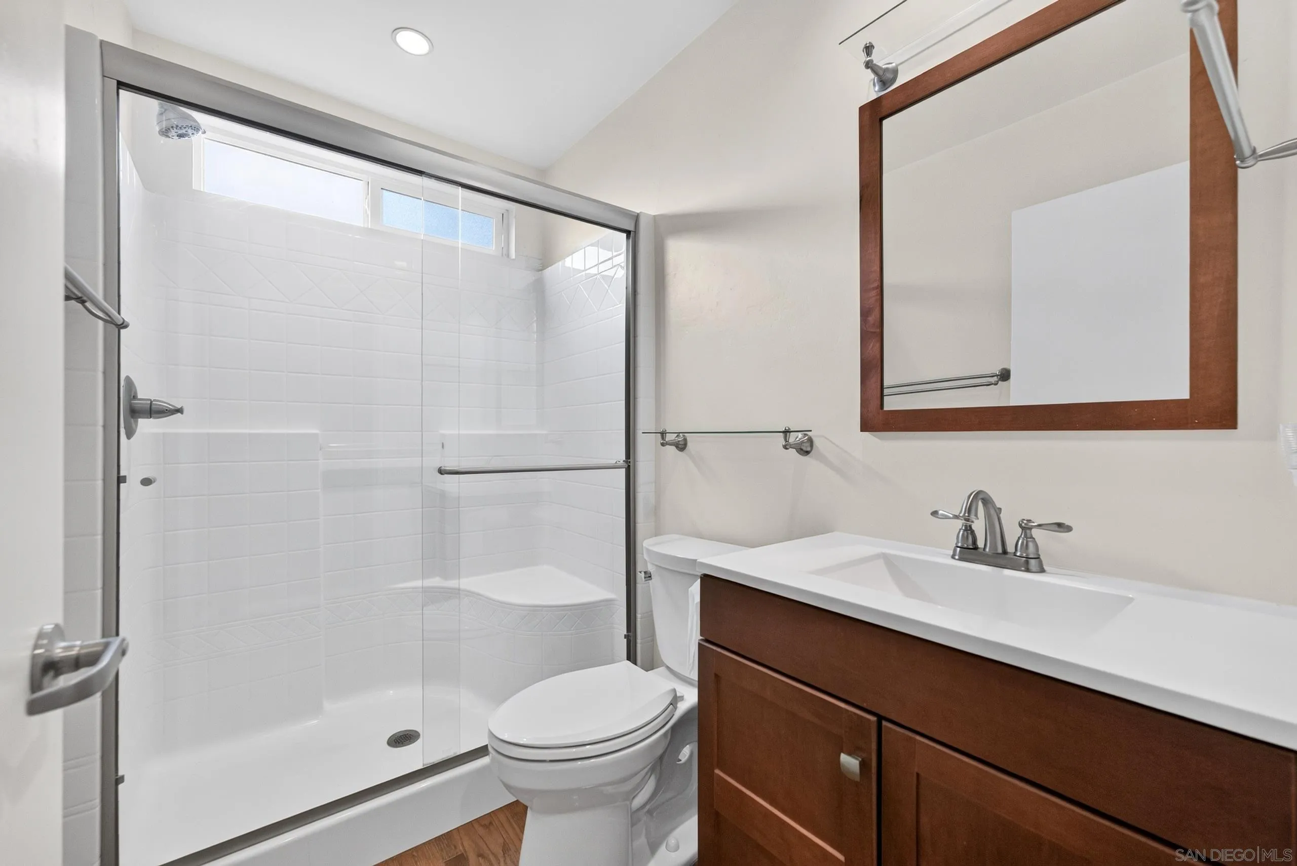 https://cdn.realtyfeed.com/cdn/127/260022049/ad80d4ada72970a2e984450133fdd377.webp