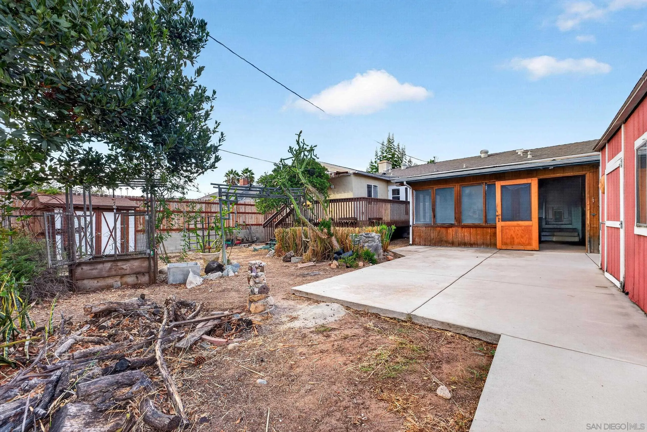 https://cdn.realtyfeed.com/cdn/127/260022049/b9d788edbf33f94f6e6c22420eefea88.webp