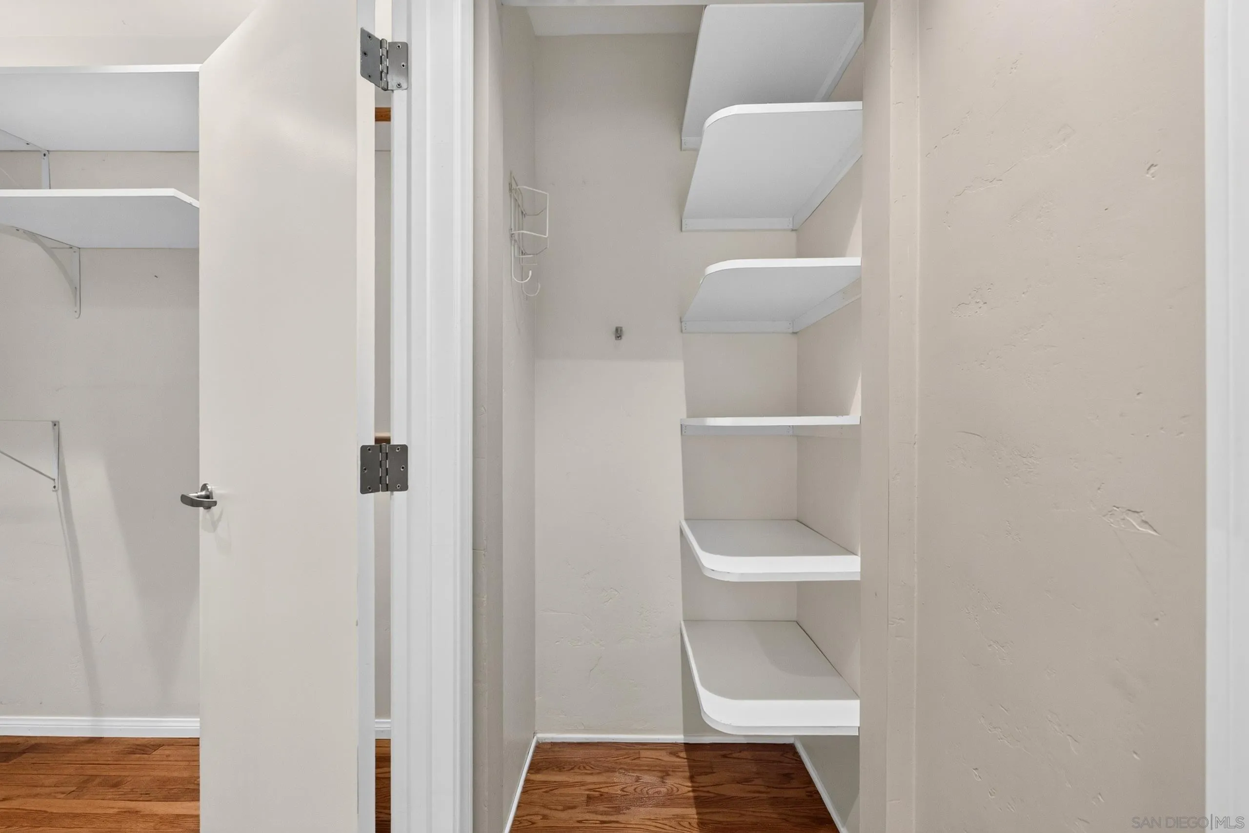 https://cdn.realtyfeed.com/cdn/127/260022049/ba6dbc3dc4d477a157be45f545be3ca7.webp