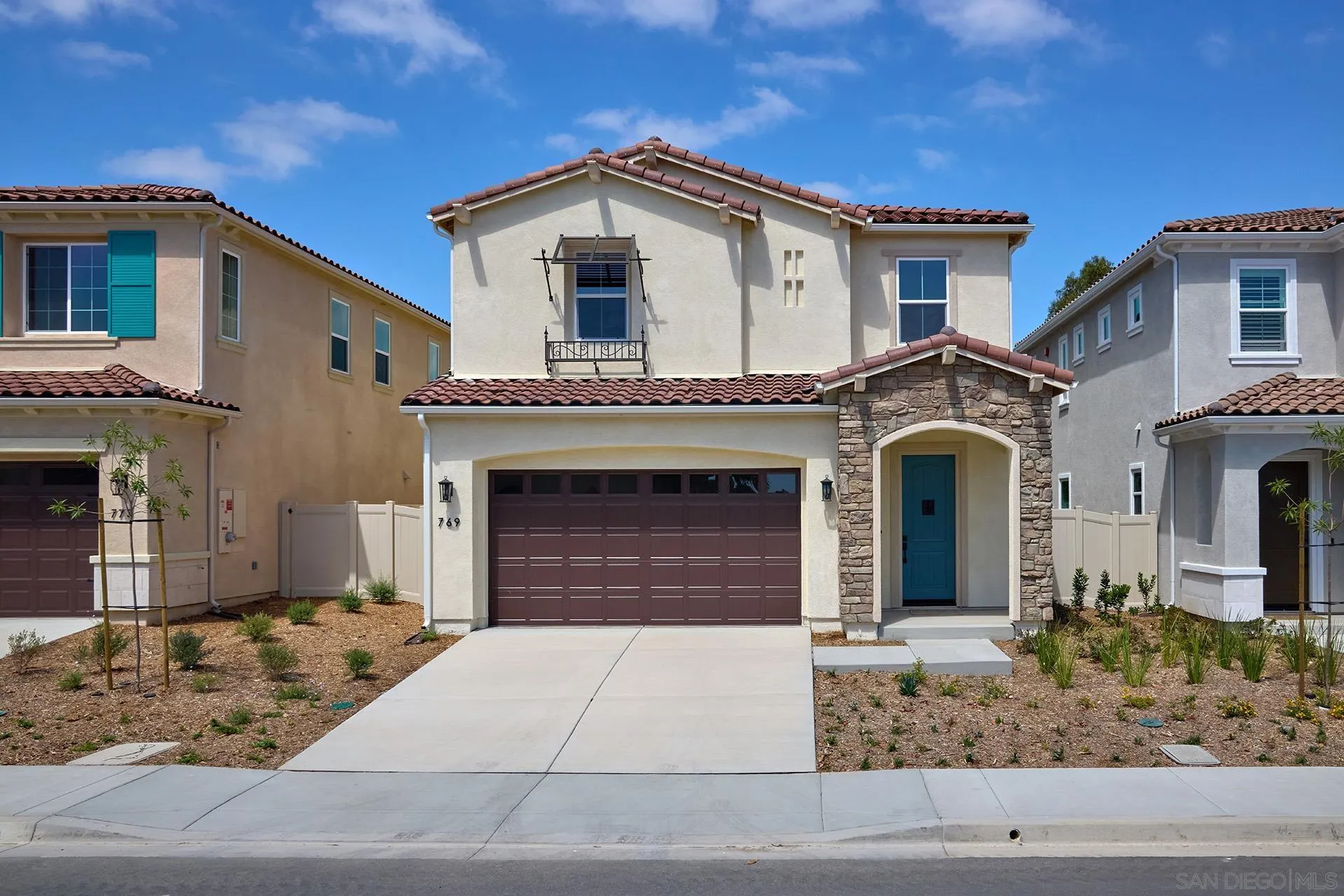 Vista, CA 92081