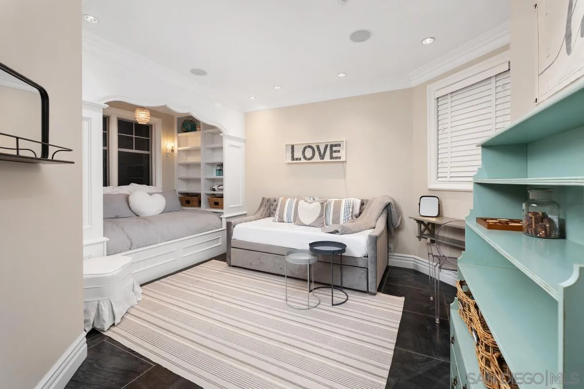 https://cdn.realtyfeed.com/cdn/127/260022064/00e105da1f67865f937db0967e0d9130.webp
