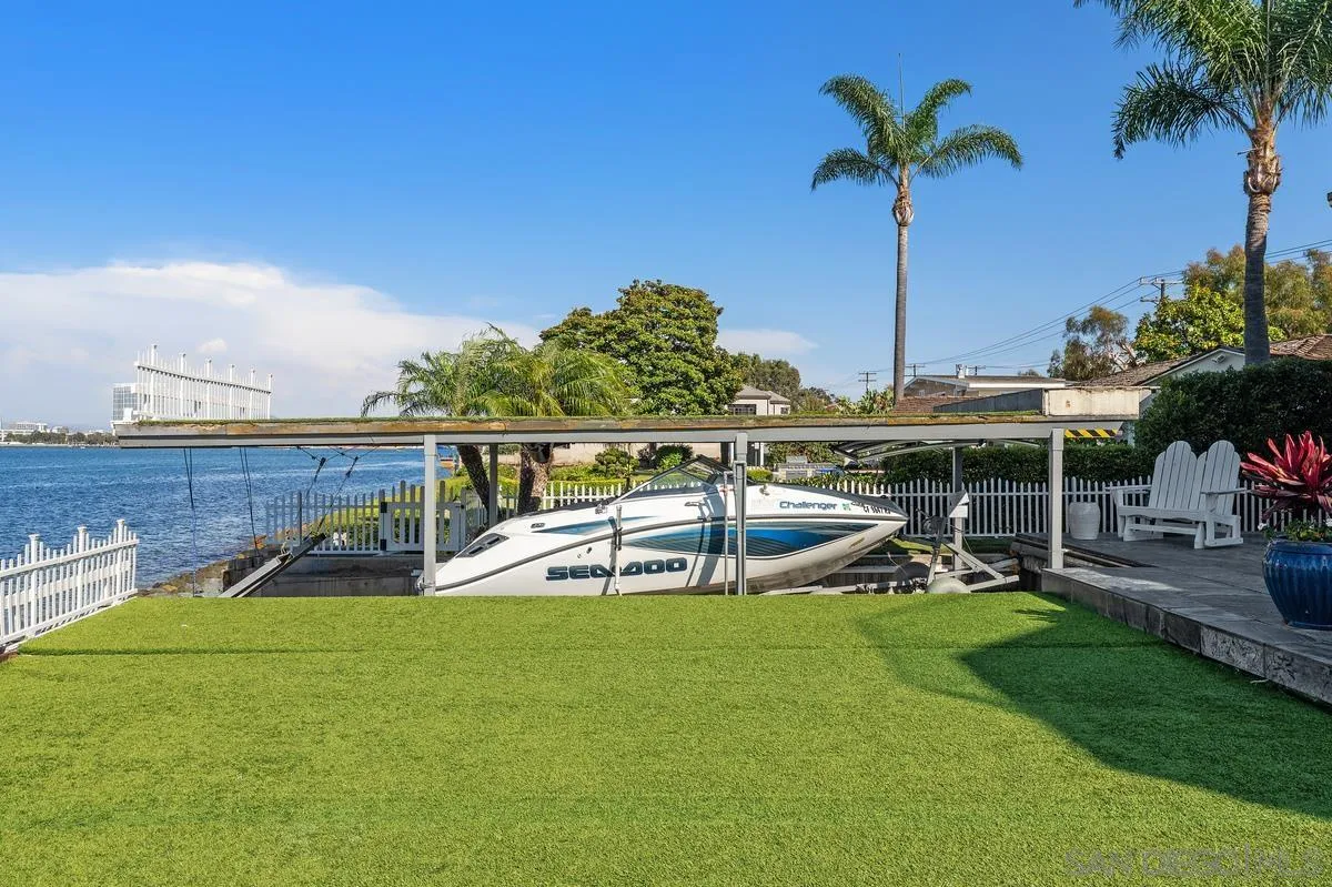 https://cdn.realtyfeed.com/cdn/127/260022064/1c549c2782a9d9a7b25c5e2ddcd637e8.webp