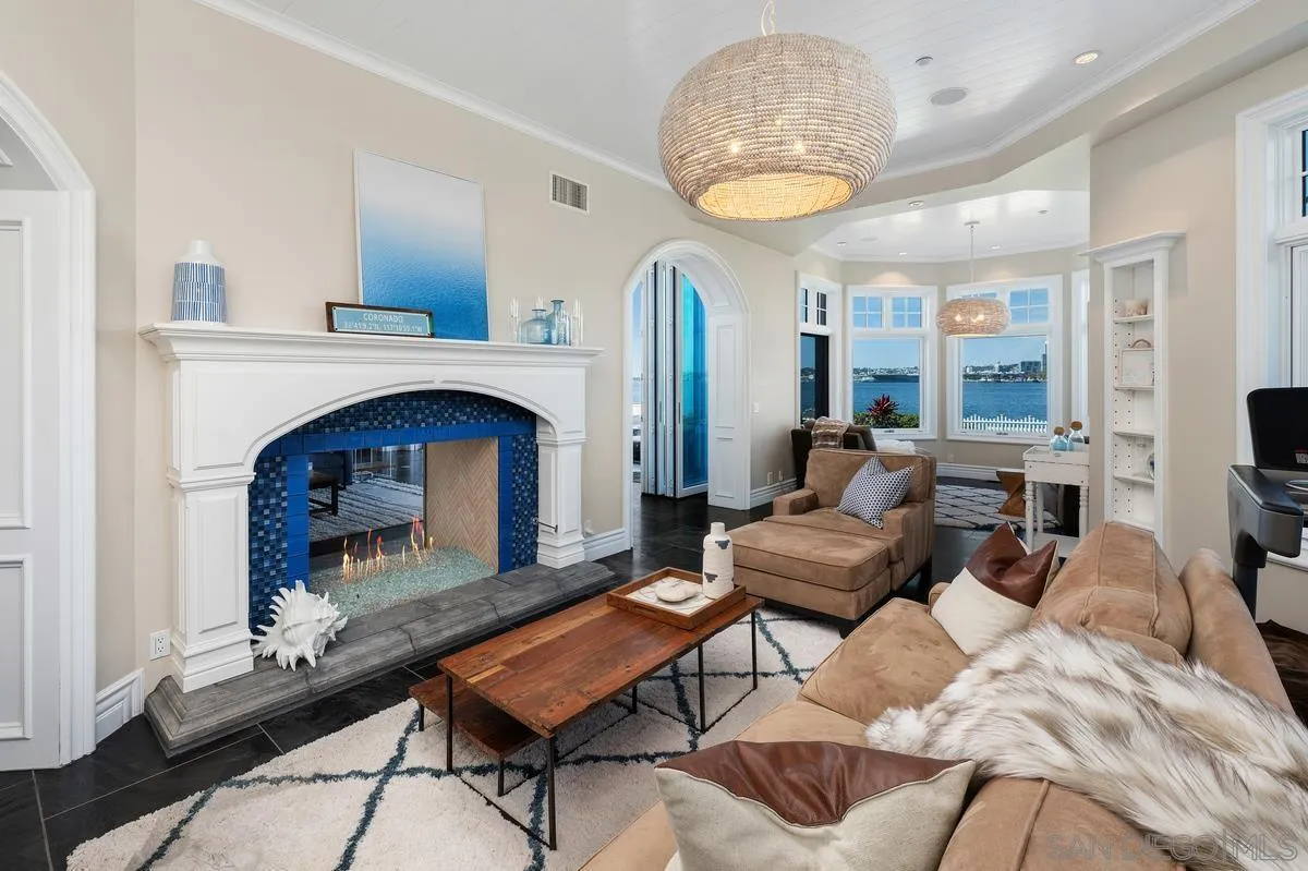 https://cdn.realtyfeed.com/cdn/127/260022064/249c65b10d1a2e2aadcdd6727fa9bb45.webp