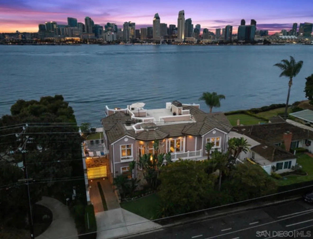 https://cdn.realtyfeed.com/cdn/127/260022064/5bf2b0f5e90f31e34263afab8eb51ee4.webp