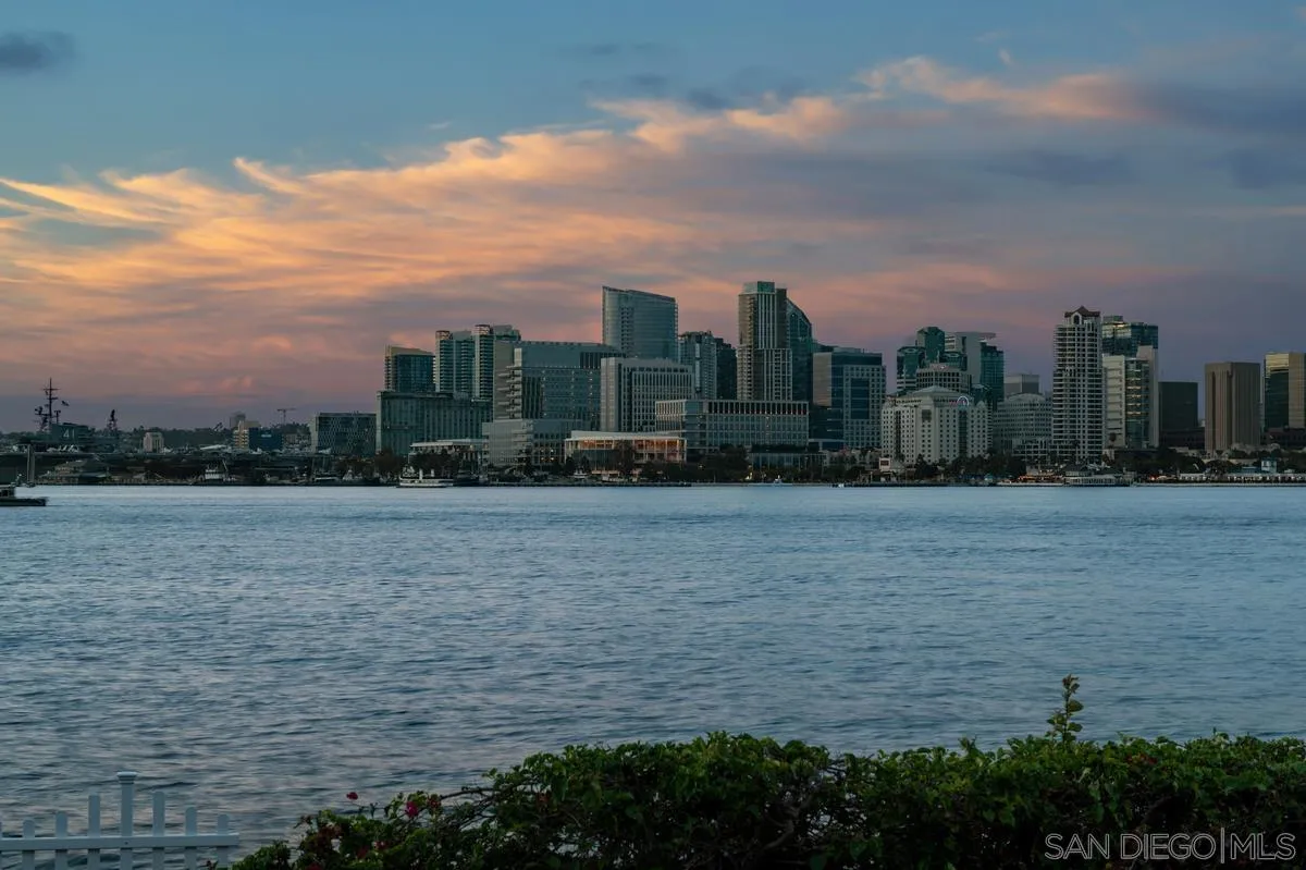 https://cdn.realtyfeed.com/cdn/127/260022064/798d73bffd988c3f2094d98f2e1cf1f0.webp