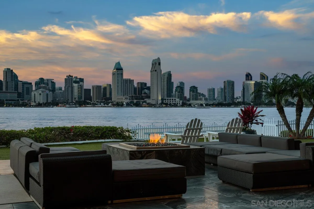 https://cdn.realtyfeed.com/cdn/127/260022064/8603db9954abd0f0835ef262f989deb5.webp