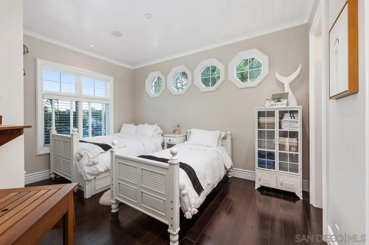 https://cdn.realtyfeed.com/cdn/127/260022064/b164bc8ca125c20853131907fd2bd6ef.webp