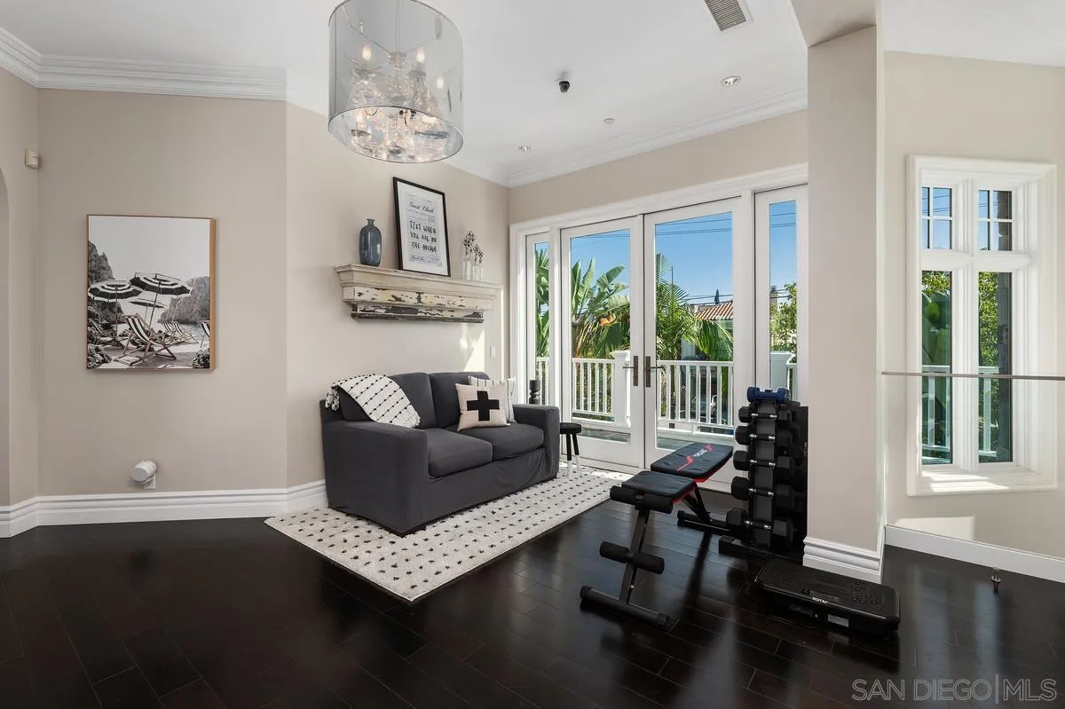 https://cdn.realtyfeed.com/cdn/127/260022064/f925f992a6865313b02a256280d0bc08.webp