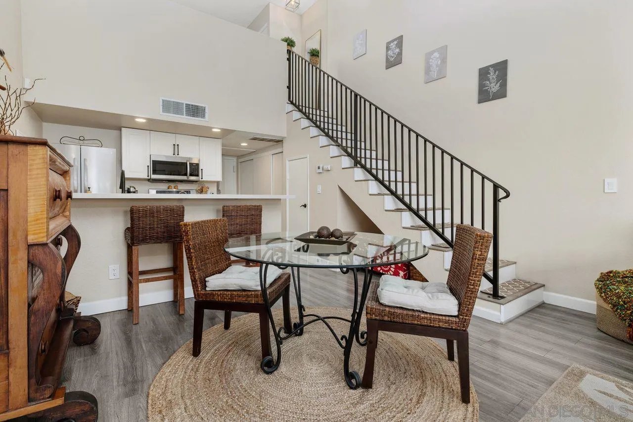 https://cdn.realtyfeed.com/cdn/127/260022065/6b8ad614932f82ae12077c6764b1a363.webp