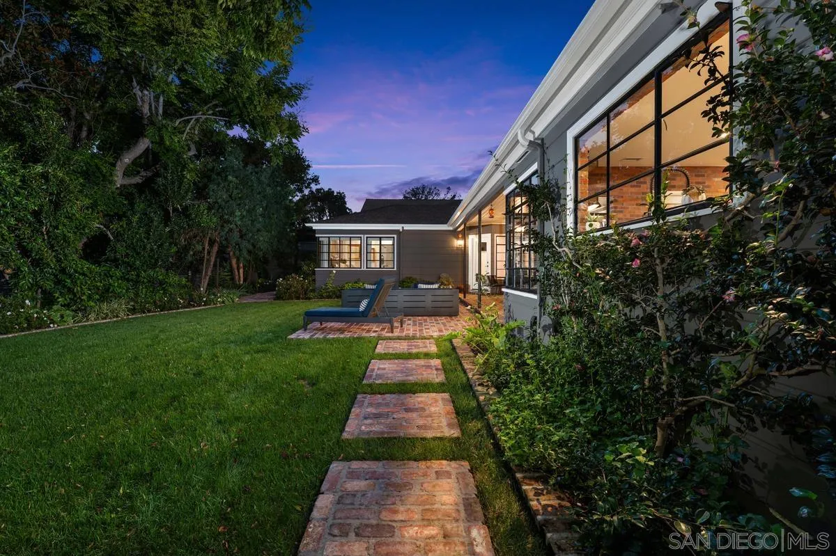 https://cdn.realtyfeed.com/cdn/127/260022069/3681bf9f2492efddd7989fd0d8214276.webp