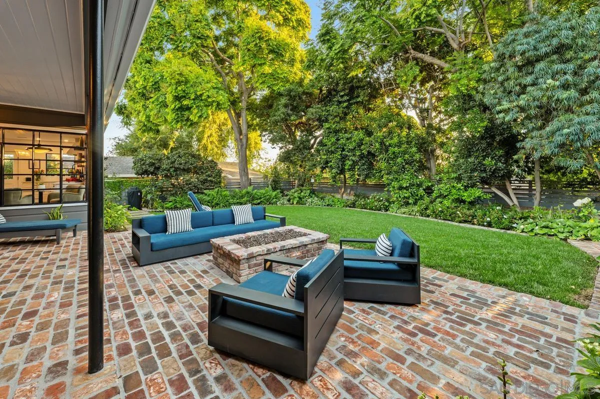 https://cdn.realtyfeed.com/cdn/127/260022069/479a6a80c95a1c02c3fedd37a6e5b9f6.webp