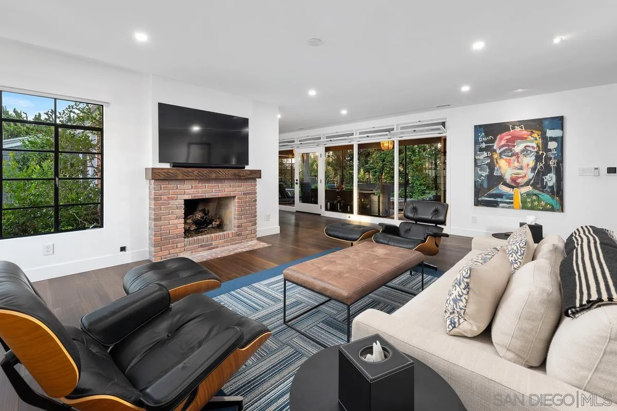 https://cdn.realtyfeed.com/cdn/127/260022069/977b029e48bdb51e6489c4c7dd9d76ed.webp