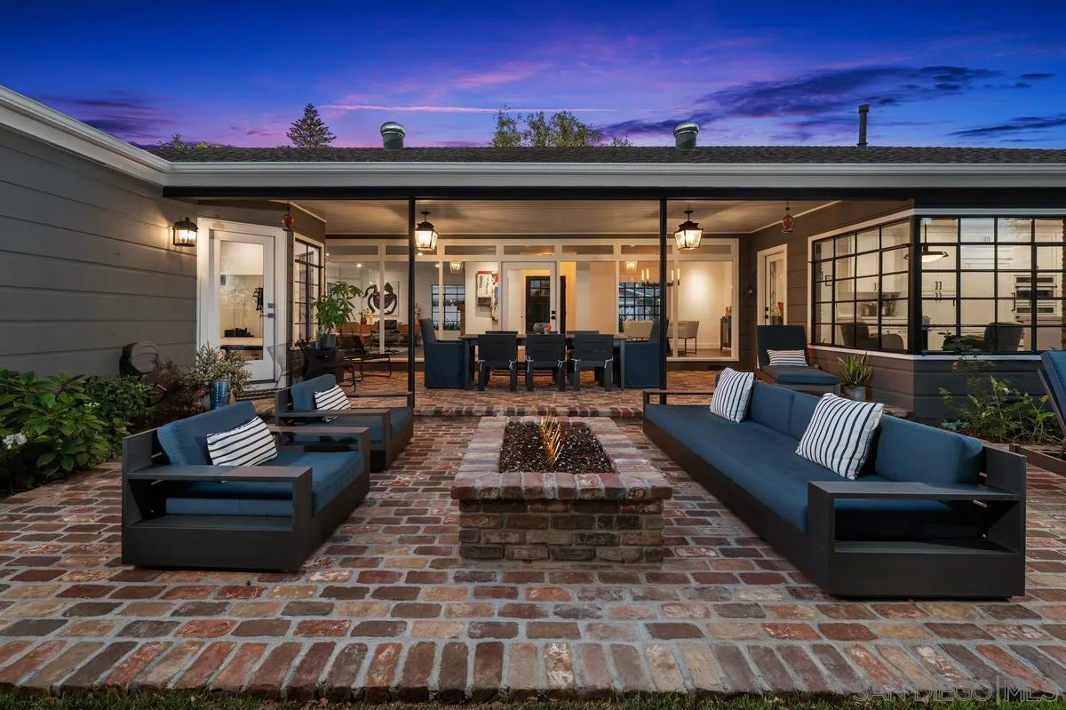 https://cdn.realtyfeed.com/cdn/127/260022069/ce21c8b39f27fd3e6d9c379ec95e0e9c.webp