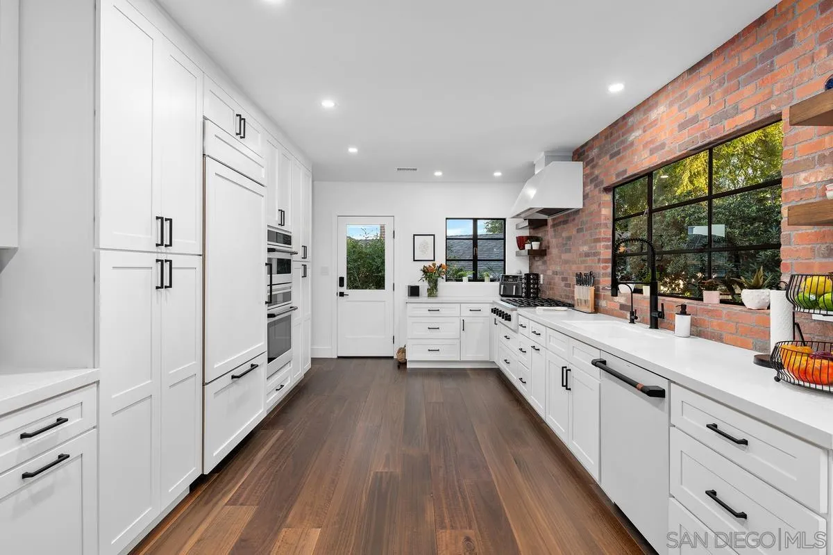 https://cdn.realtyfeed.com/cdn/127/260022069/f965e4ec35a3e90f18577d6f29f64be2.webp