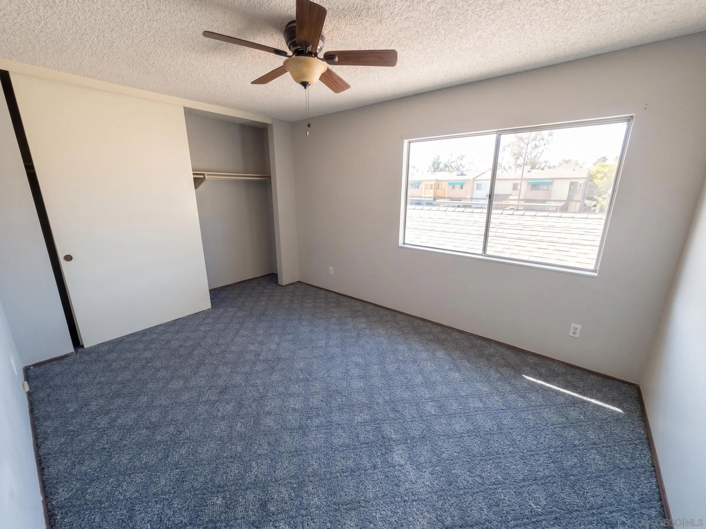 https://cdn.realtyfeed.com/cdn/127/260022074/3b5709e2c751896bbbbdbdc45ba9e2ef.webp